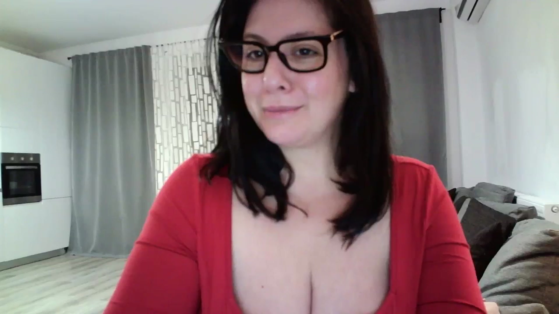 Gallery image thumbnail from SILKYWOMAN's myfreecams stream on, 04/07/2024, 19:34 image 3 of 20