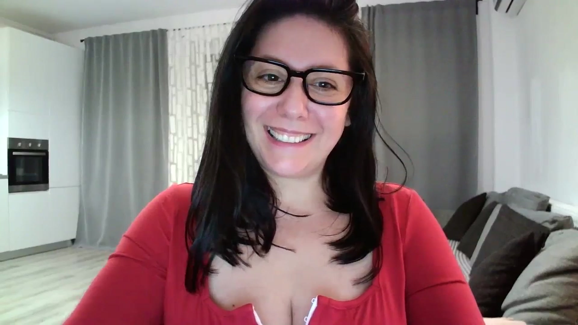 Gallery image thumbnail from SILKYWOMAN's myfreecams stream on, 04/07/2024, 19:34 image 12 of 20