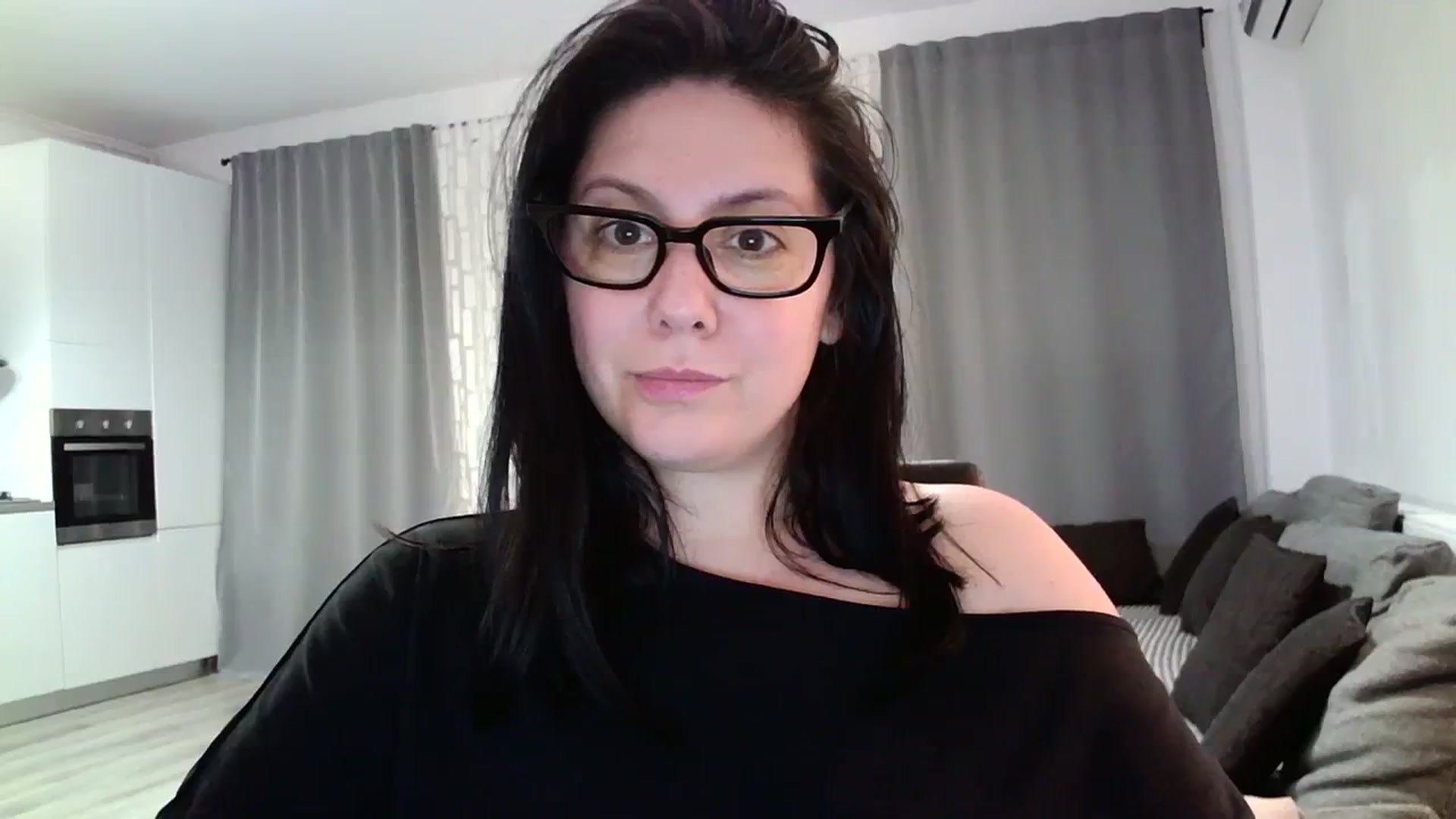 Gallery image thumbnail from SILKYWOMAN's myfreecams stream on, 04/08/2024, 19:01 image 17 of 20