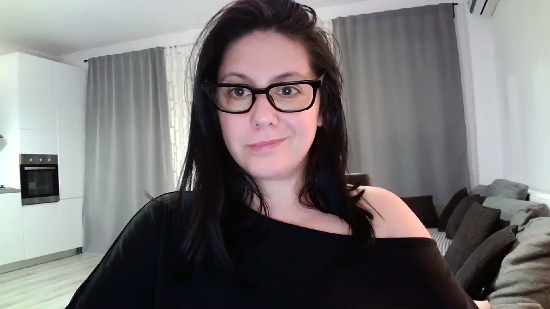 Gallery image thumbnail from SILKYWOMAN's myfreecams stream on, 04/08/2024, 19:01 image 20 of 20