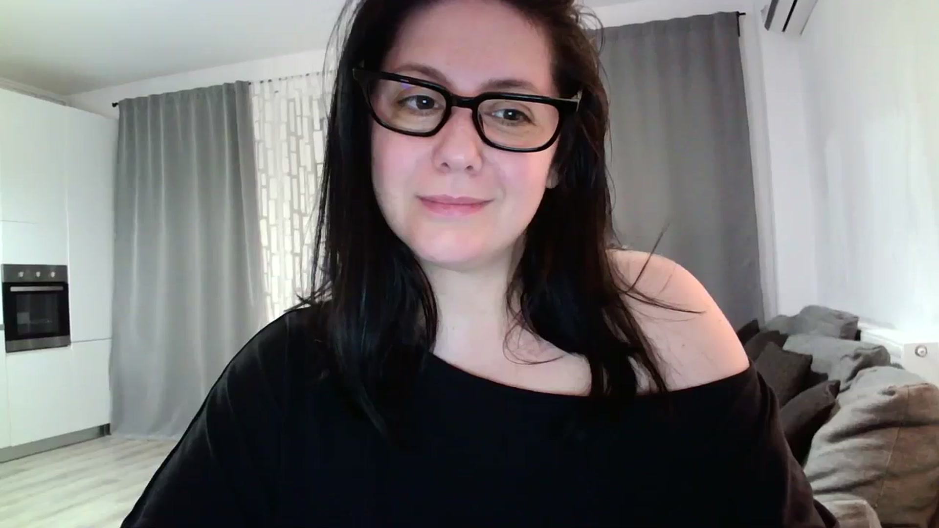 Gallery image thumbnail from SILKYWOMAN's myfreecams stream on, 04/08/2024, 19:01 image 6 of 20