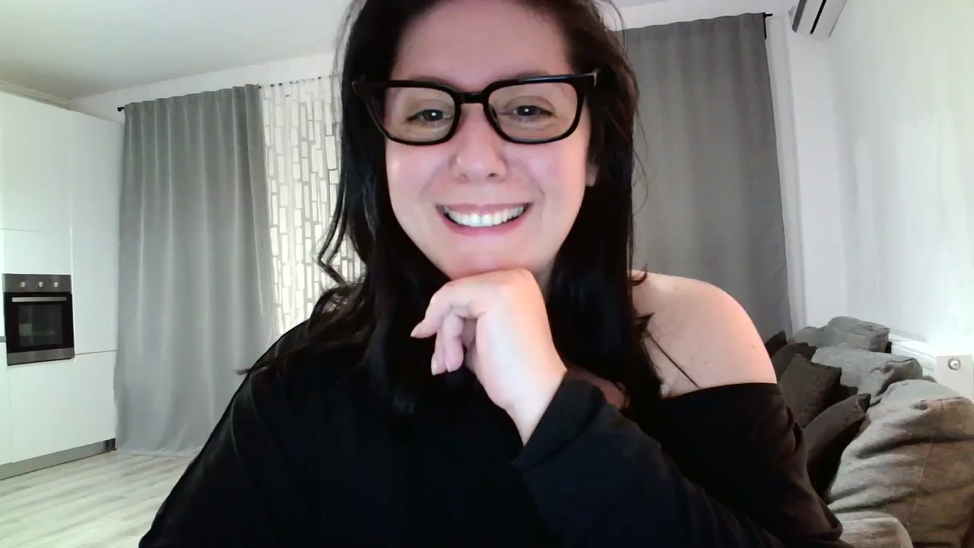 Gallery image thumbnail from SILKYWOMAN's myfreecams stream on, 04/08/2024, 19:01 image 10 of 20