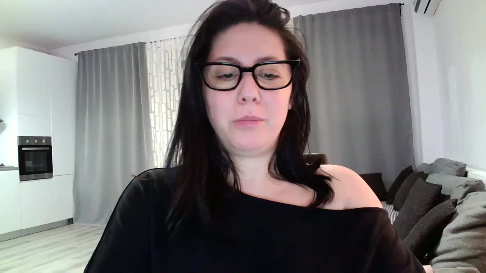 Gallery image thumbnail from SILKYWOMAN's myfreecams stream on, 04/08/2024, 19:01 image 19 of 20