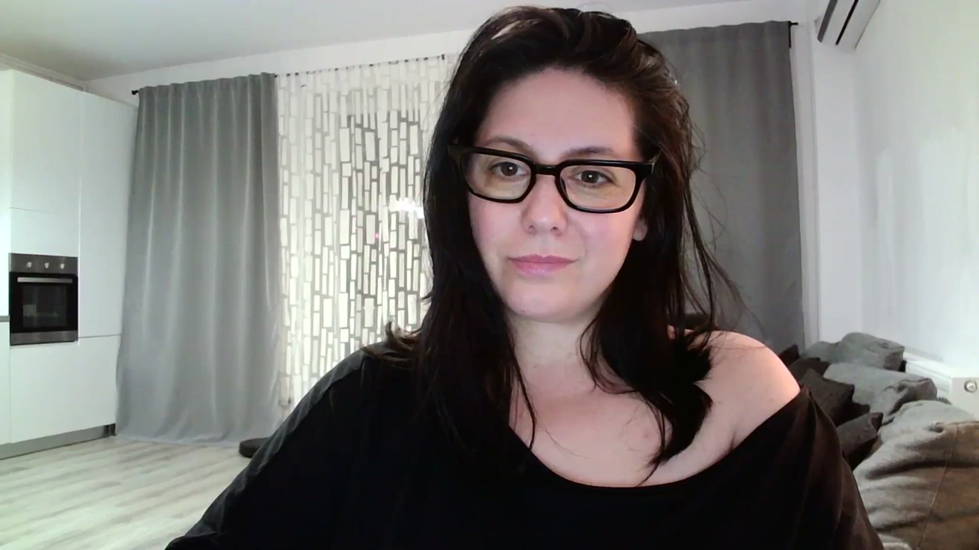 Gallery image thumbnail from SILKYWOMAN's myfreecams stream on, 04/08/2024, 20:26 image 14 of 20