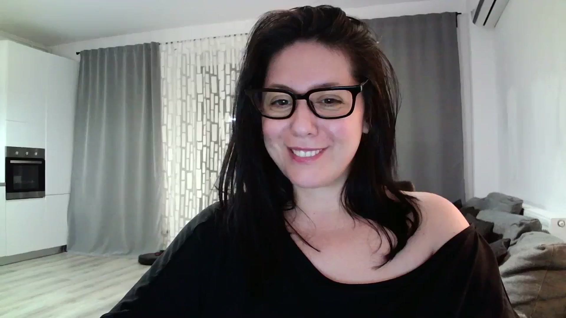 Gallery image thumbnail from SILKYWOMAN's myfreecams stream on, 04/08/2024, 20:26 image 18 of 20