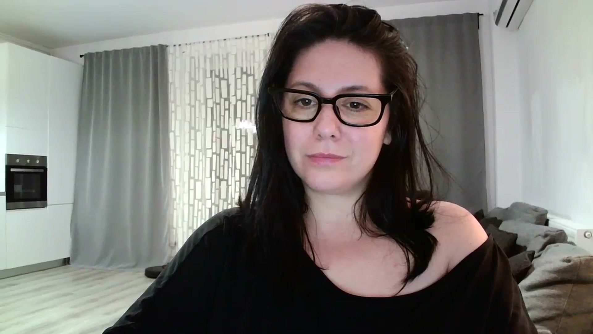 Gallery image thumbnail from SILKYWOMAN's myfreecams stream on, 04/08/2024, 20:26 image 15 of 20