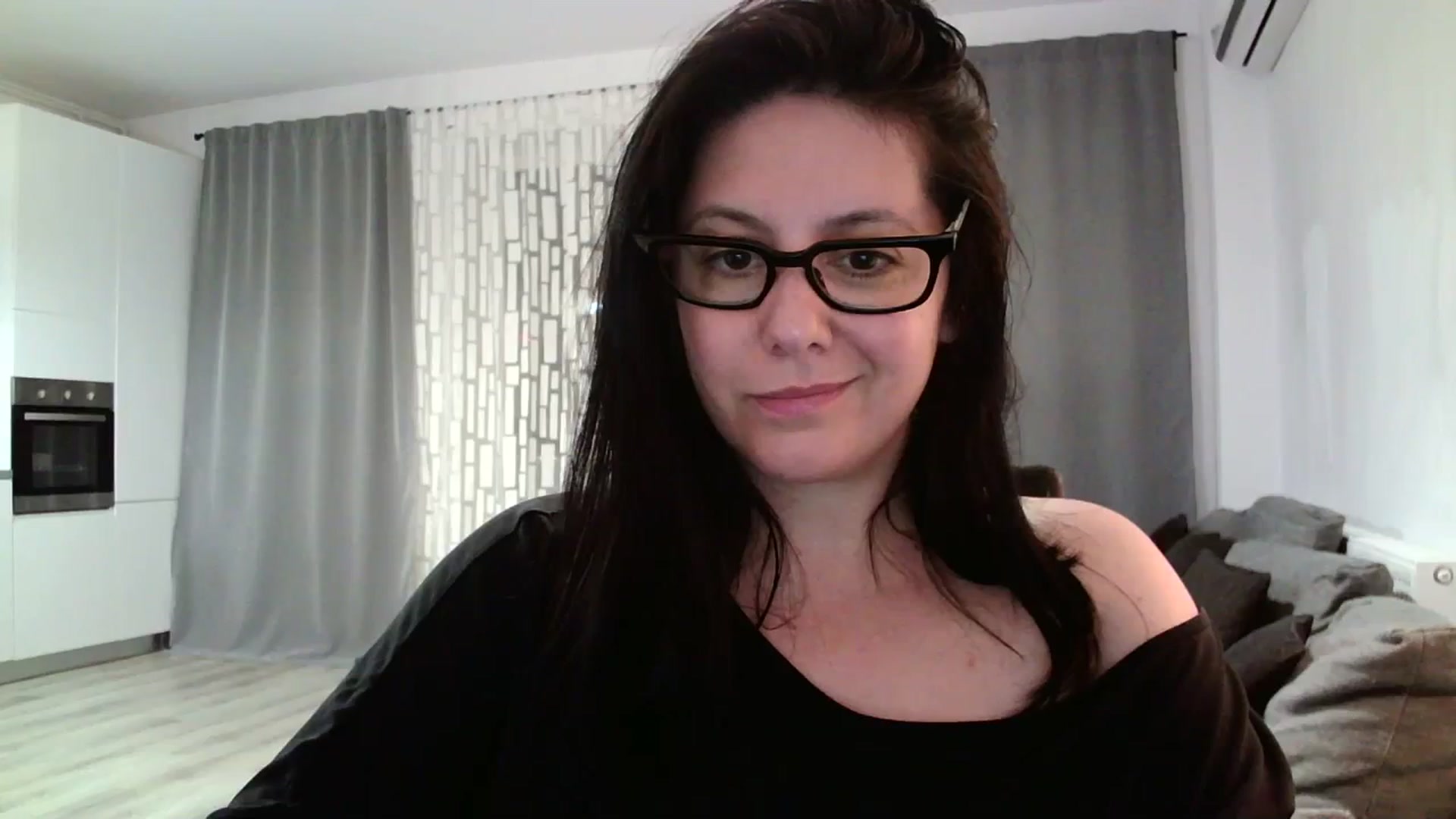 Gallery image thumbnail from SILKYWOMAN's myfreecams stream on, 04/08/2024, 20:26 image 1 of 20