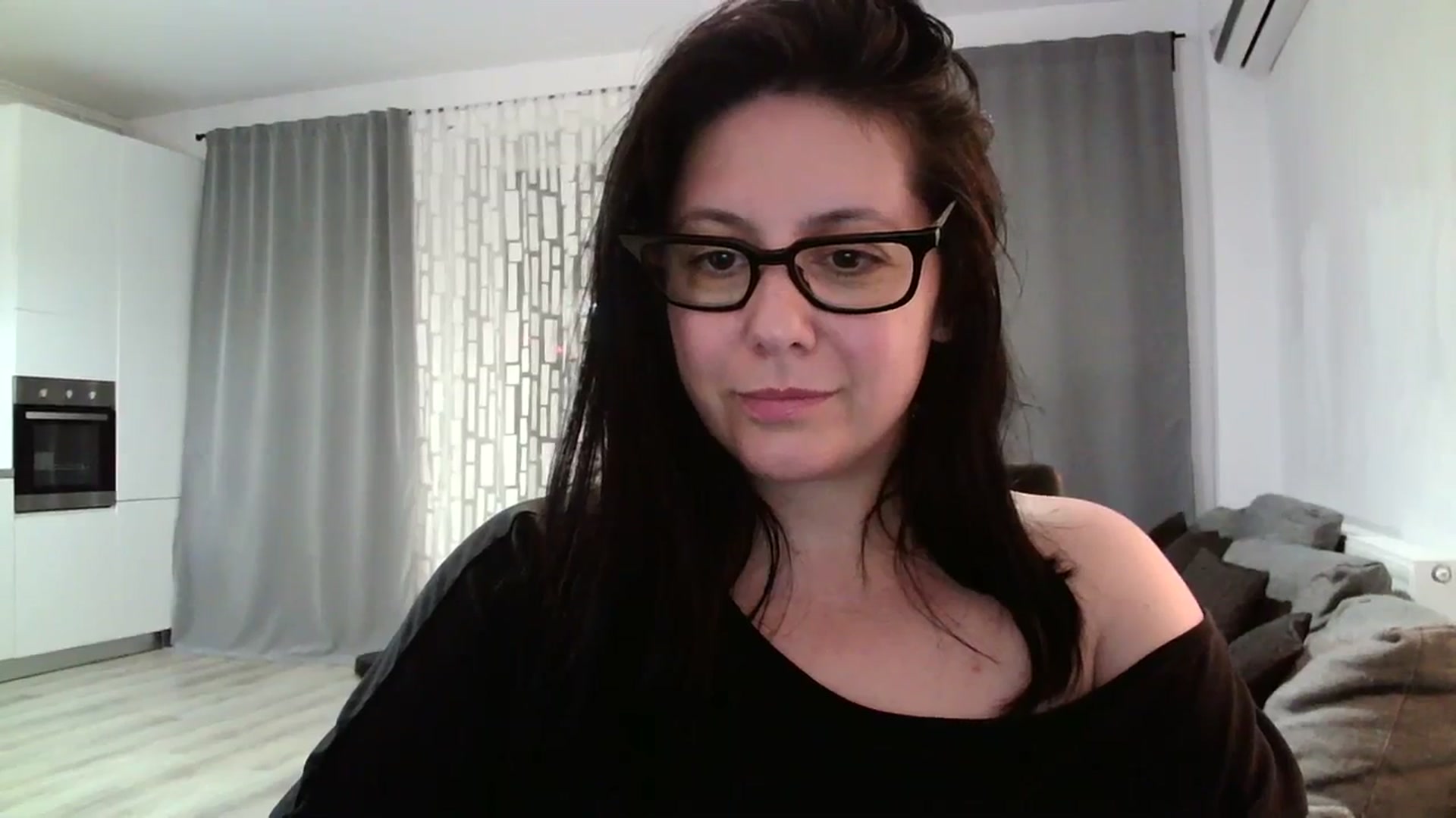Gallery image thumbnail from SILKYWOMAN's myfreecams stream on, 04/08/2024, 20:26 image 2 of 20