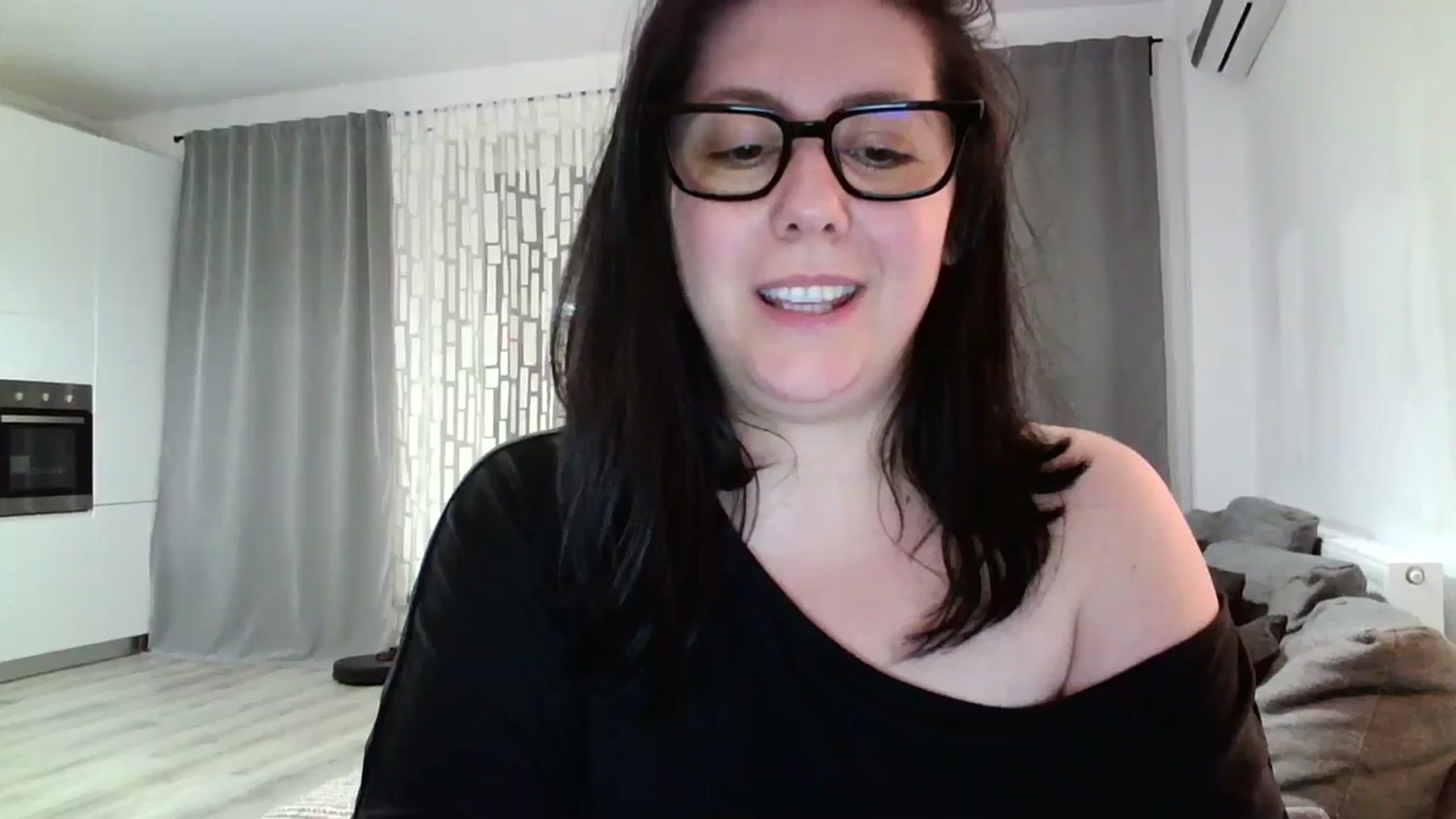 Gallery image thumbnail from SILKYWOMAN's myfreecams stream on, 04/08/2024, 20:26 image 20 of 20