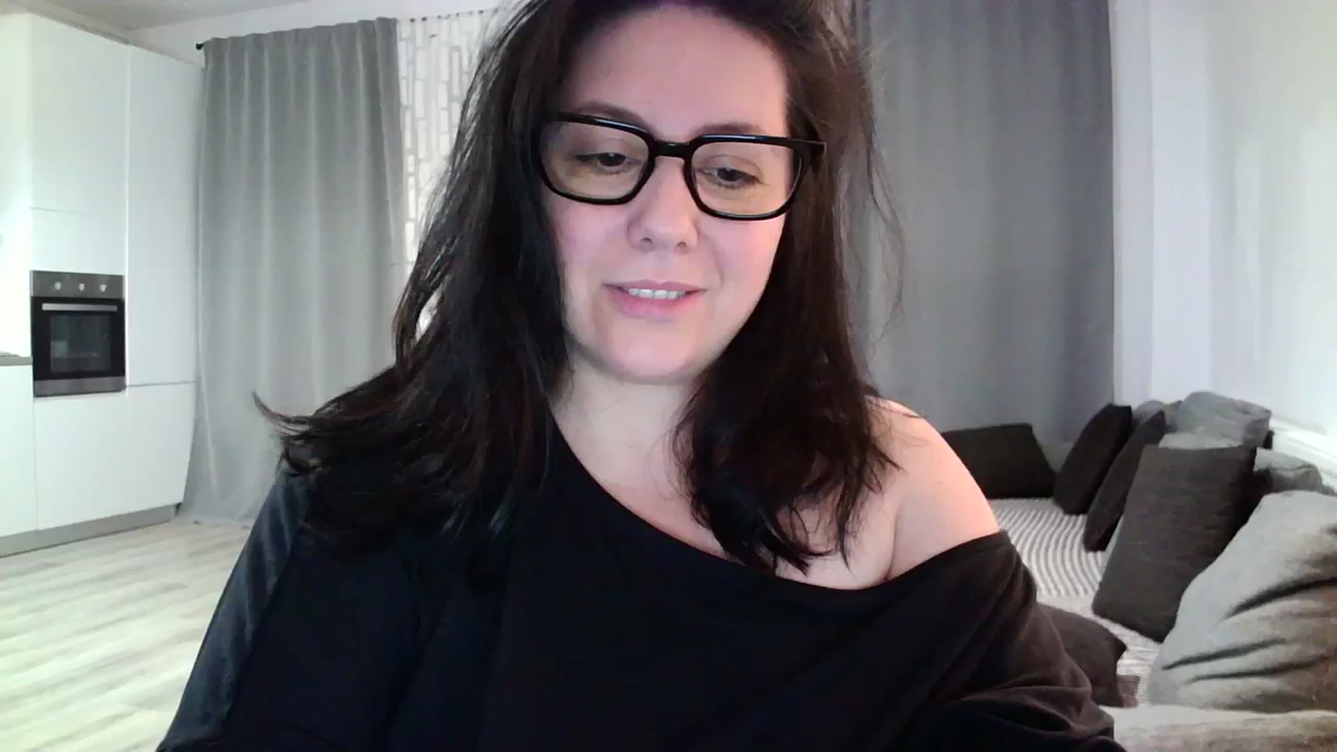 Gallery image thumbnail from SILKYWOMAN's myfreecams stream on, 04/09/2024, 20:06 image 5 of 20