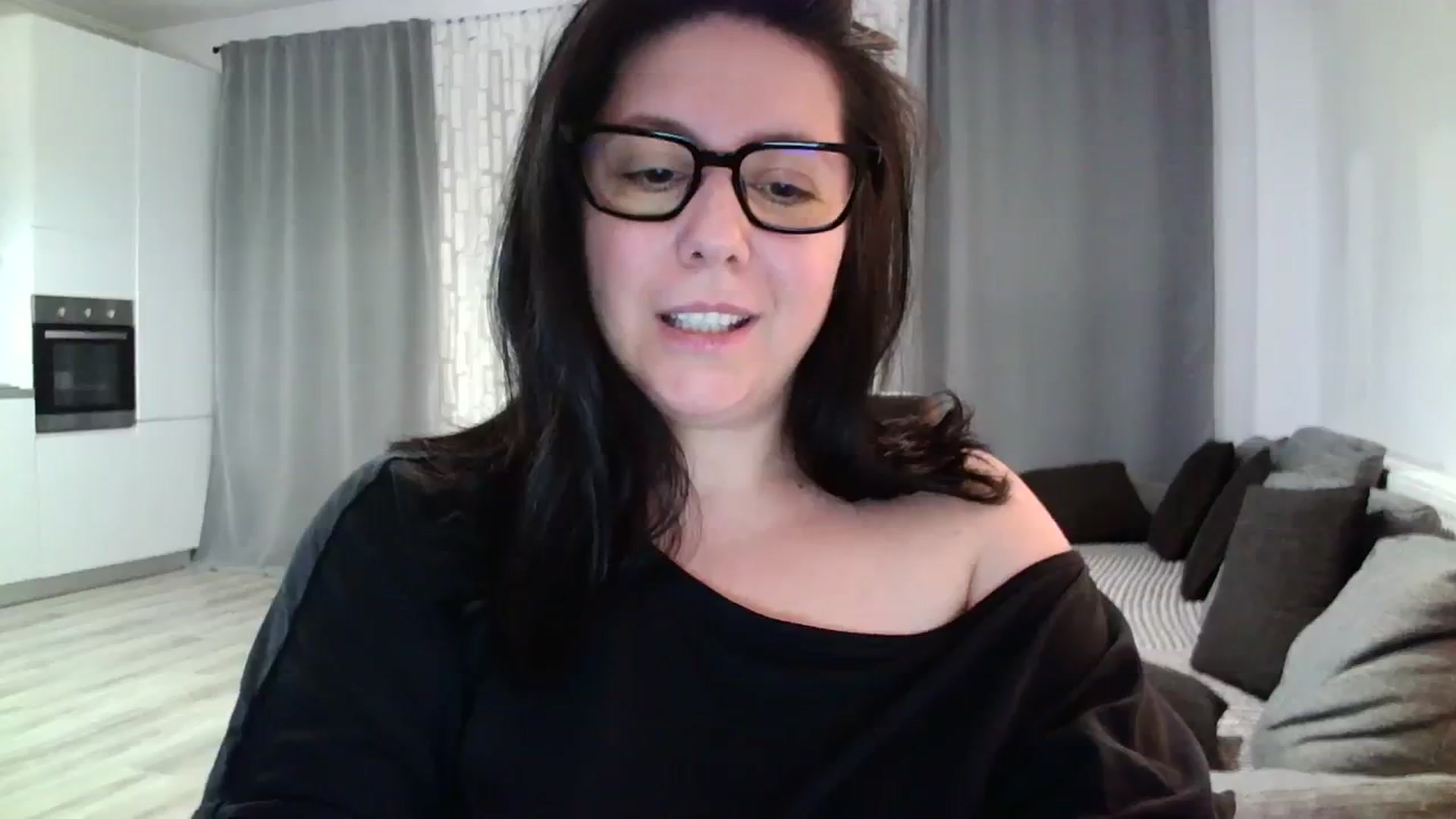 Gallery image thumbnail from SILKYWOMAN's myfreecams stream on, 04/09/2024, 20:06 image 10 of 20
