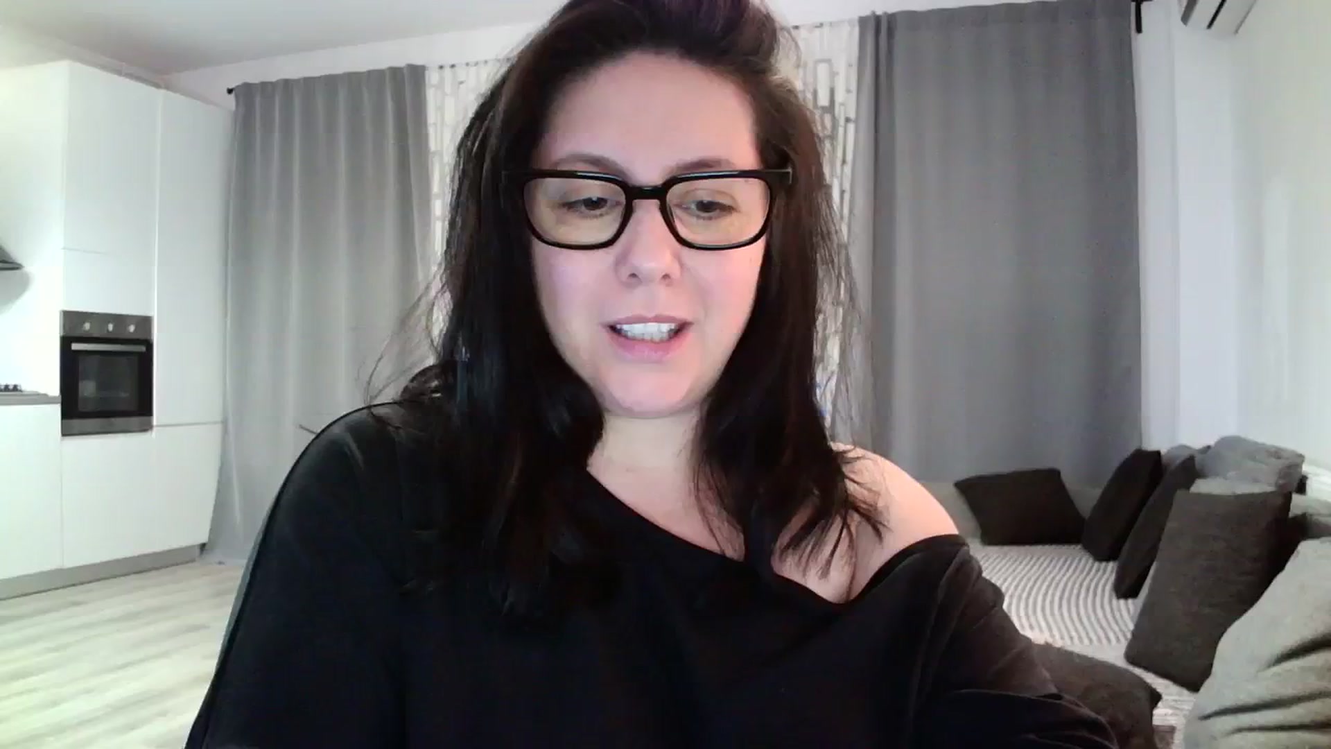Gallery image thumbnail from SILKYWOMAN's myfreecams stream on, 04/09/2024, 20:06 image 15 of 20