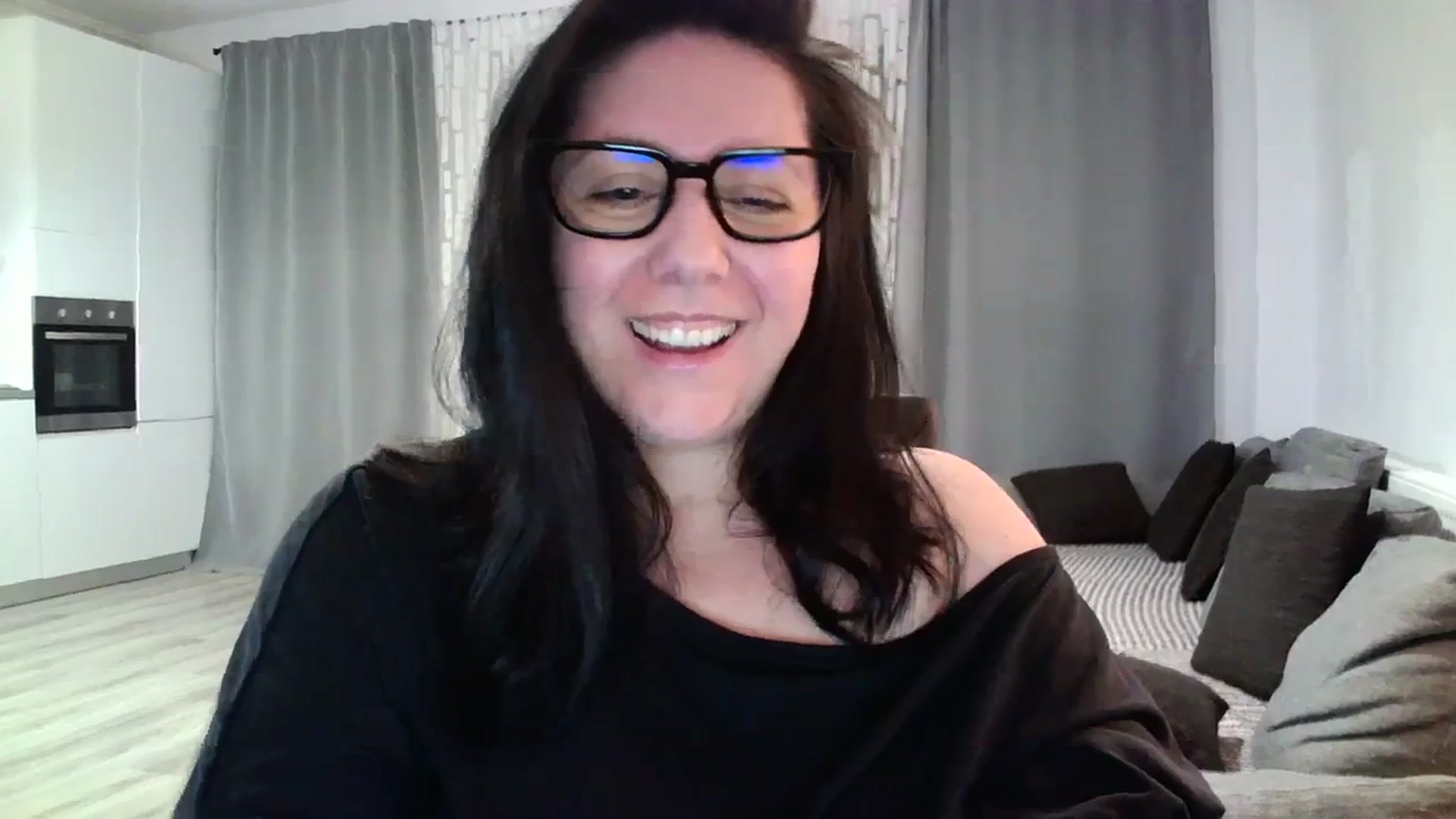 Gallery image thumbnail from SILKYWOMAN's myfreecams stream on, 04/09/2024, 20:06 image 12 of 20