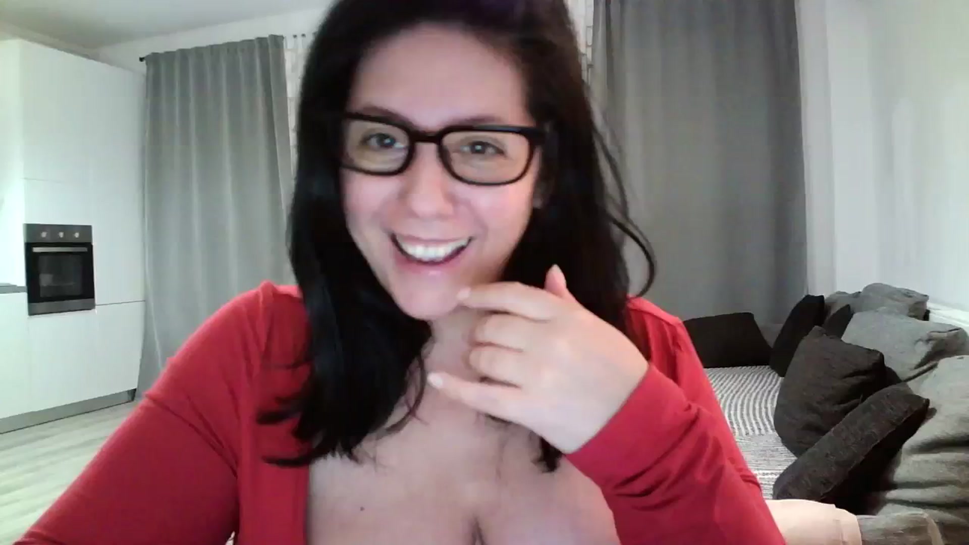 Gallery image thumbnail from SILKYWOMAN's myfreecams stream on, 04/10/2024, 21:05 image 8 of 20