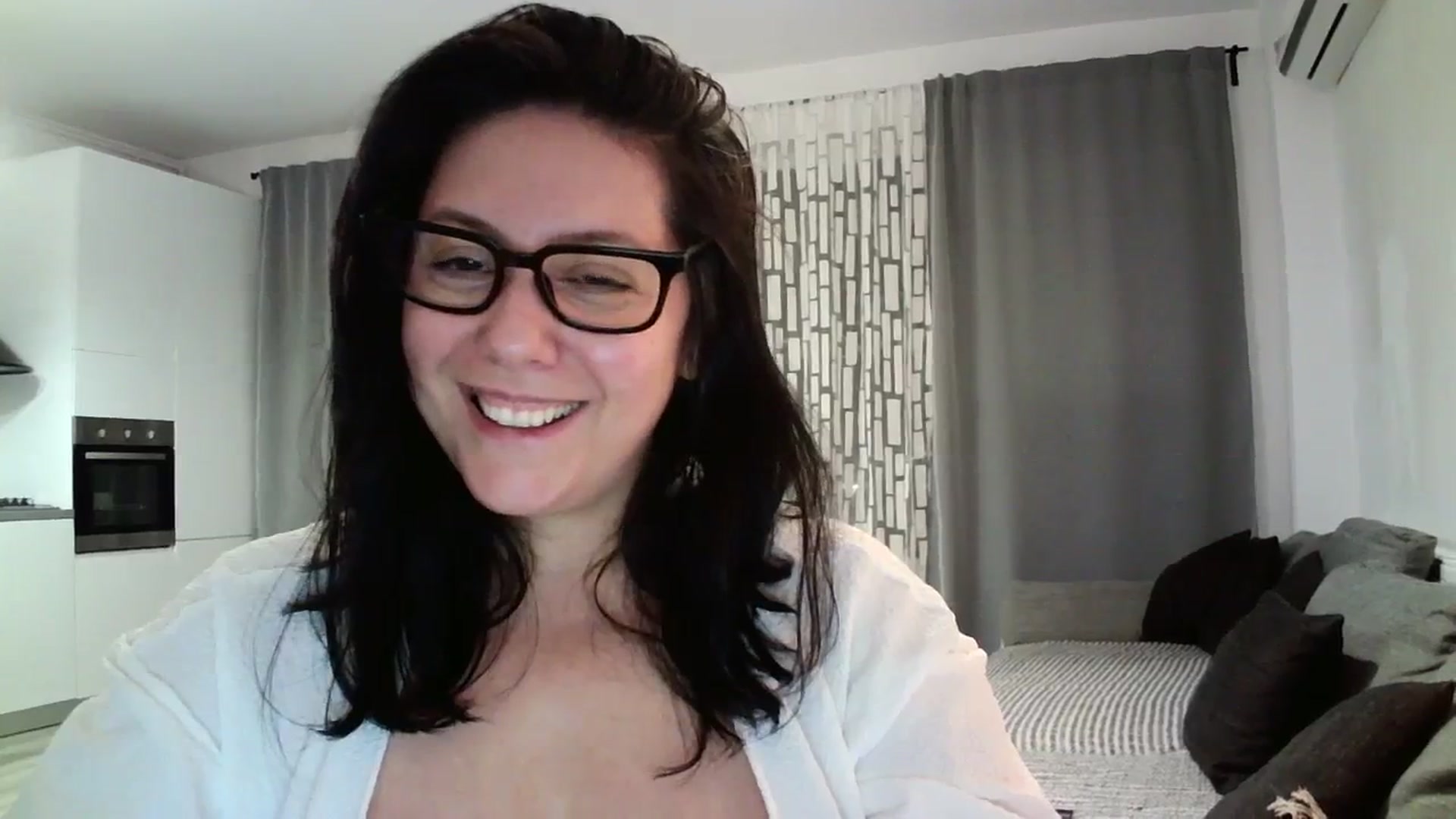 Gallery image thumbnail from SILKYWOMAN's myfreecams stream on, 04/11/2024, 19:46 image 12 of 20