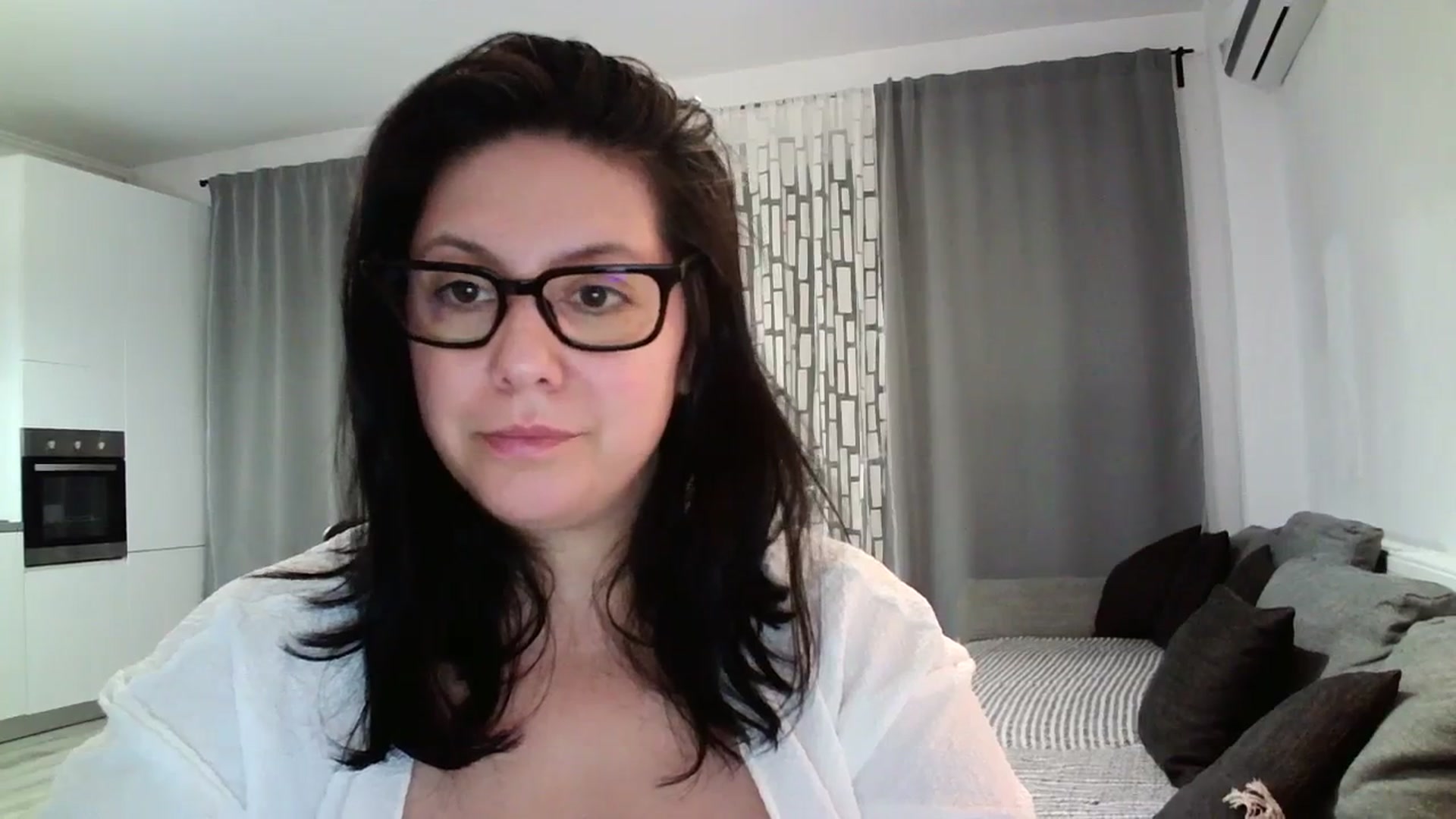 Gallery image thumbnail from SILKYWOMAN's myfreecams stream on, 04/11/2024, 19:46 image 14 of 20