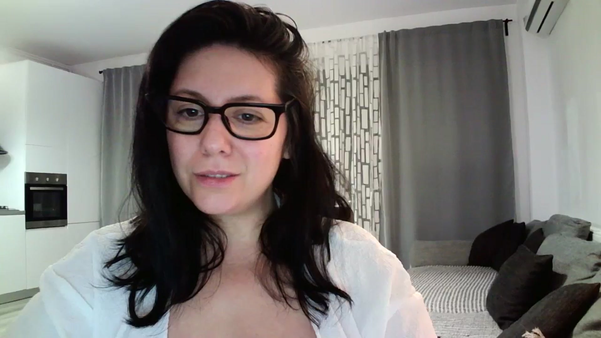 Gallery image thumbnail from SILKYWOMAN's myfreecams stream on, 04/11/2024, 19:46 image 10 of 20