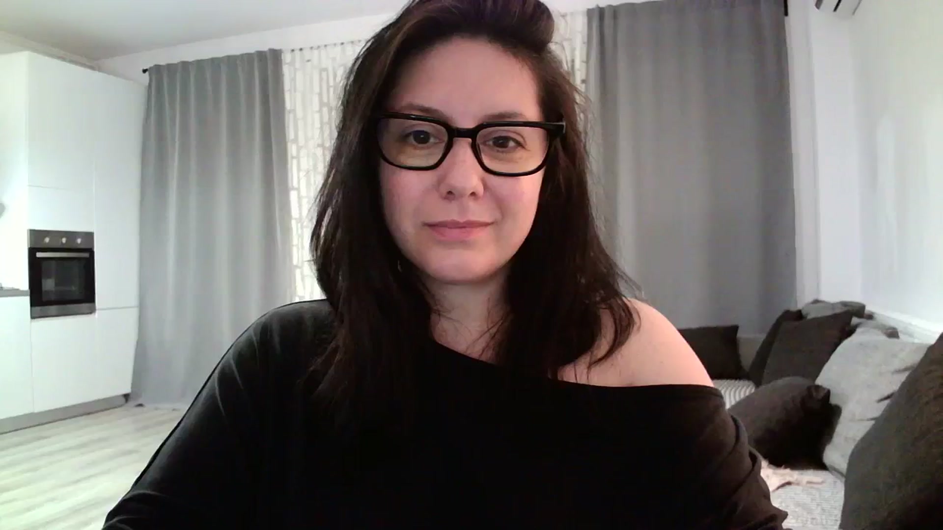 Gallery image thumbnail from SILKYWOMAN's myfreecams stream on, 04/12/2024, 20:20 image 15 of 20