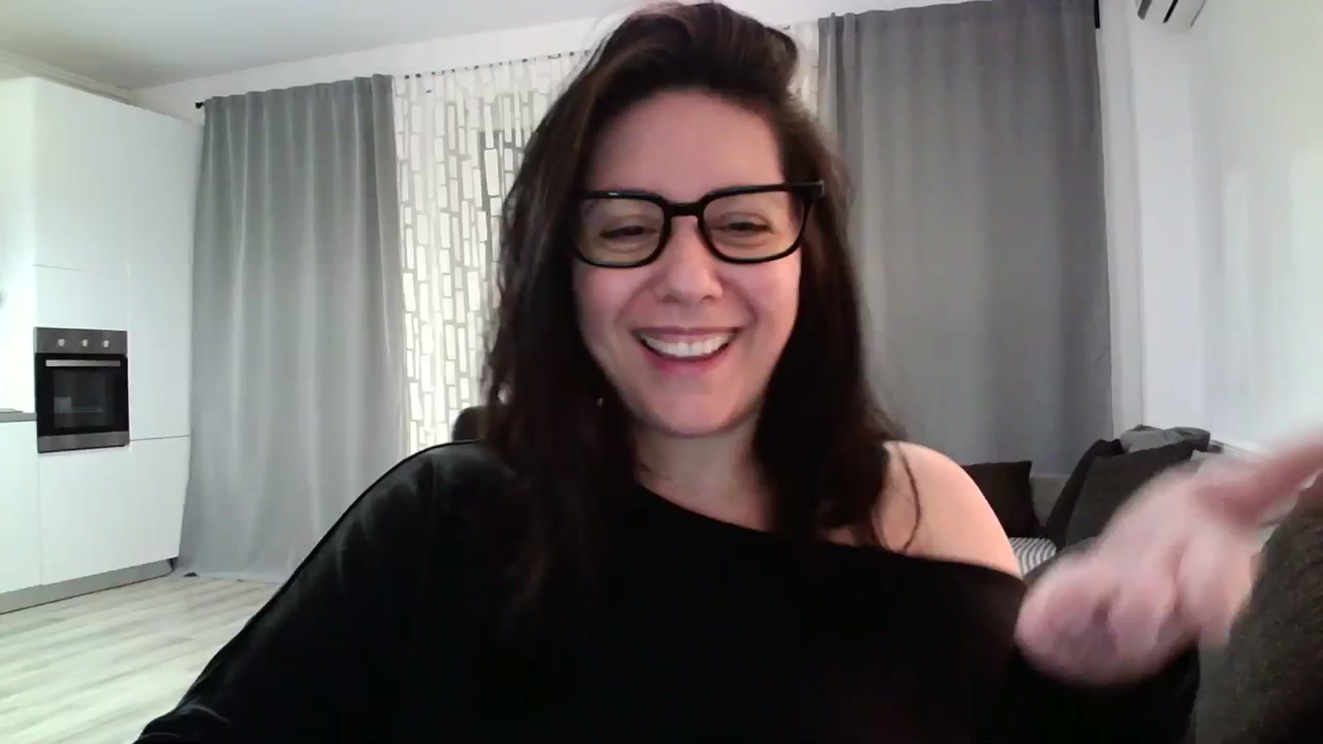 Gallery image thumbnail from SILKYWOMAN's myfreecams stream on, 04/12/2024, 20:20 image 6 of 20