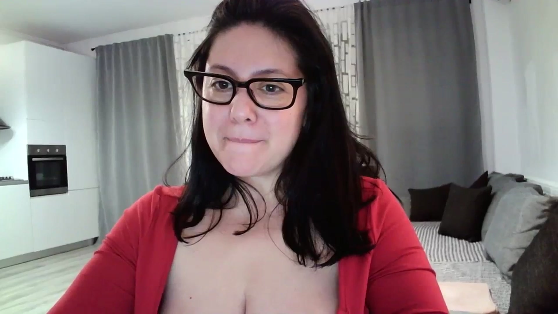 Gallery image thumbnail from SILKYWOMAN's myfreecams stream on, 04/14/2024, 21:03 image 16 of 20