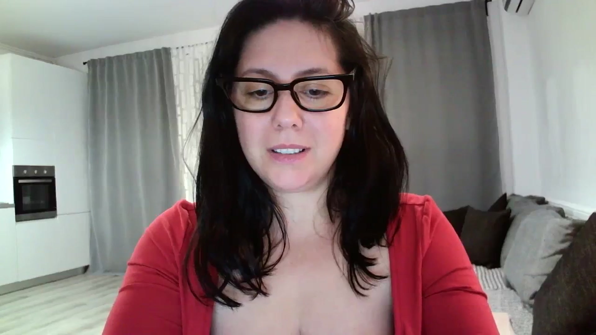 Gallery image thumbnail from SILKYWOMAN's myfreecams stream on, 04/14/2024, 21:03 image 15 of 20