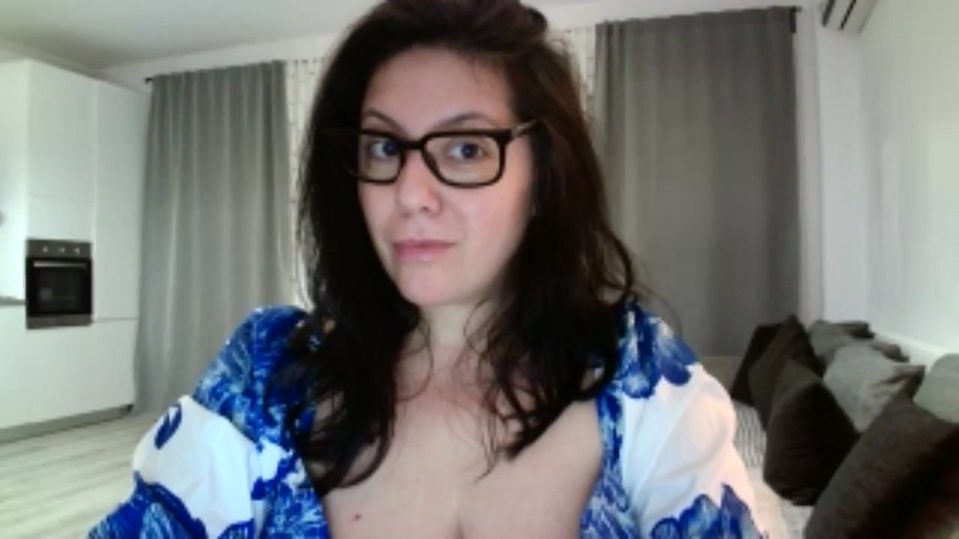 Gallery image thumbnail from SILKYWOMAN's myfreecams stream on, 04/17/2024, 17:44 image 20 of 20