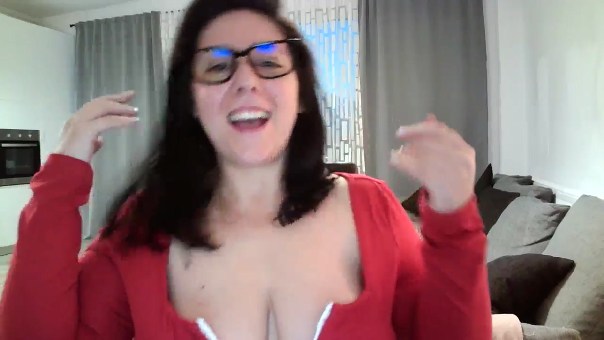 Gallery image thumbnail from SILKYWOMAN's myfreecams stream on, 04/19/2024, 17:44 image 16 of 20