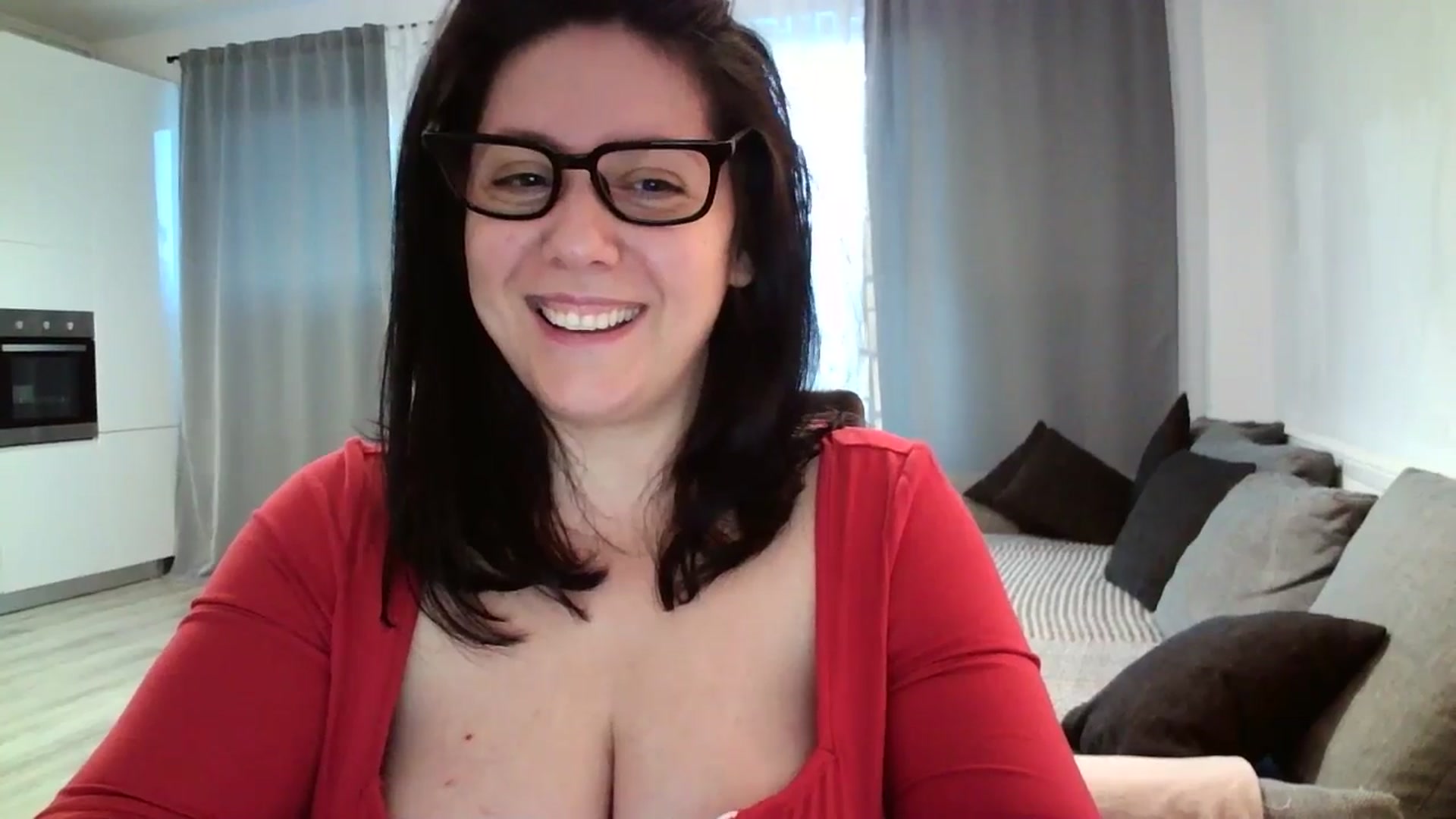 Gallery image thumbnail from SILKYWOMAN's myfreecams stream on, 04/19/2024, 17:44 image 4 of 20