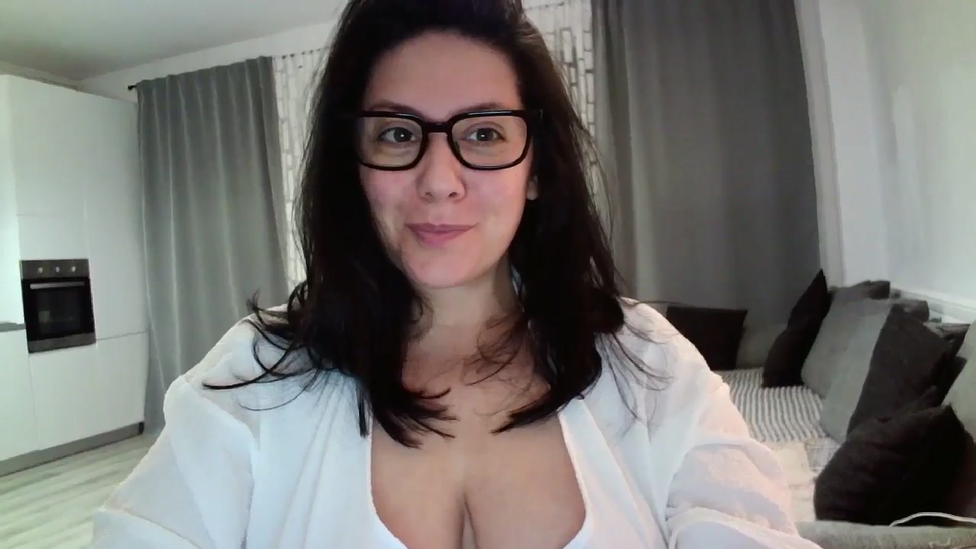 Gallery image thumbnail from SILKYWOMAN's myfreecams stream on, 04/20/2024, 19:00 image 13 of 20