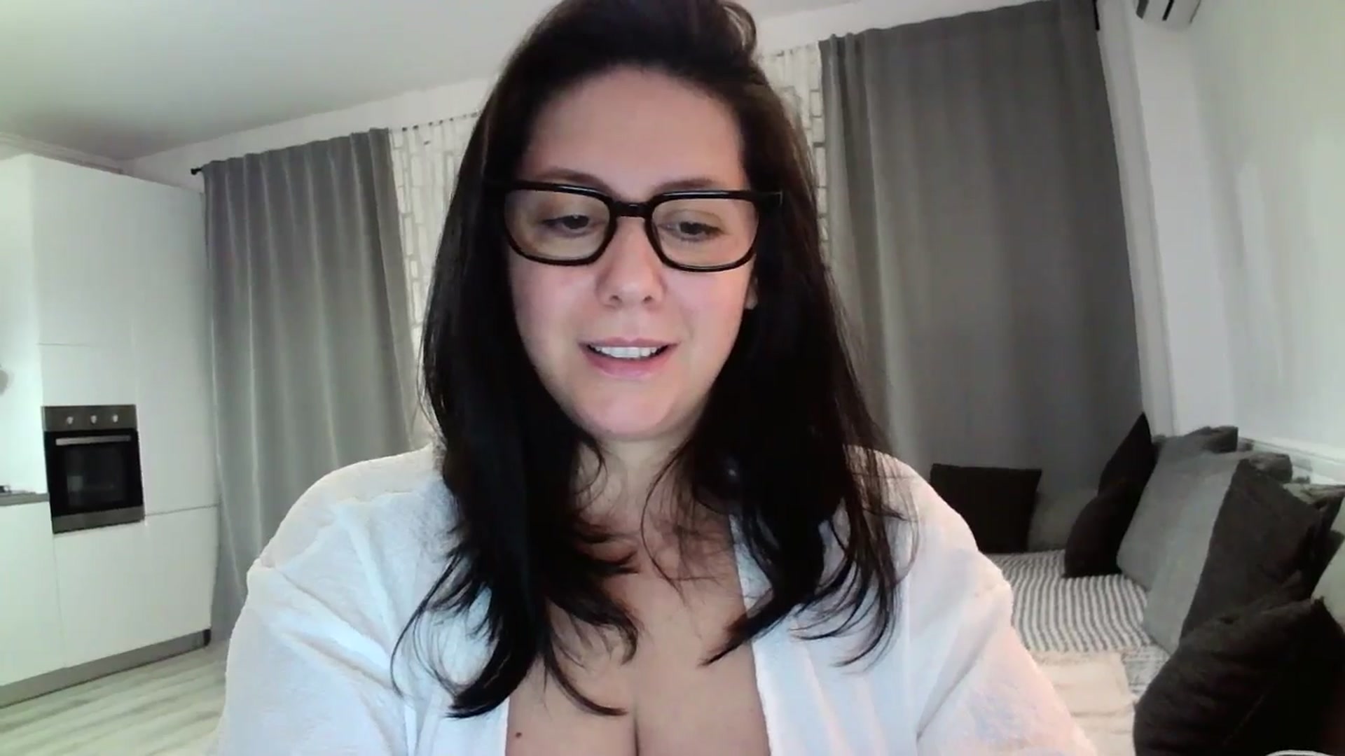 Gallery image thumbnail from SILKYWOMAN's myfreecams stream on, 04/20/2024, 19:00 image 11 of 20