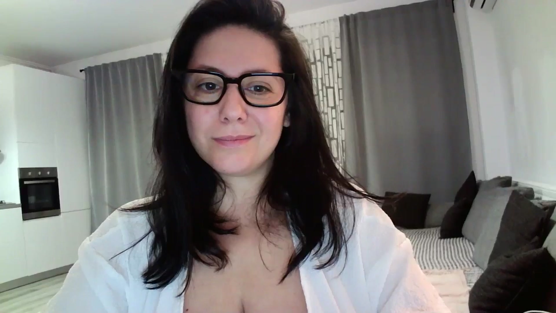 Gallery image thumbnail from SILKYWOMAN's myfreecams stream on, 04/20/2024, 19:00 image 6 of 20