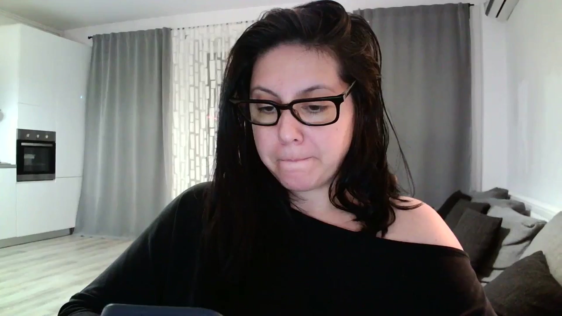 Gallery image thumbnail from SILKYWOMAN's myfreecams stream on, 04/24/2024, 20:31 image 12 of 20