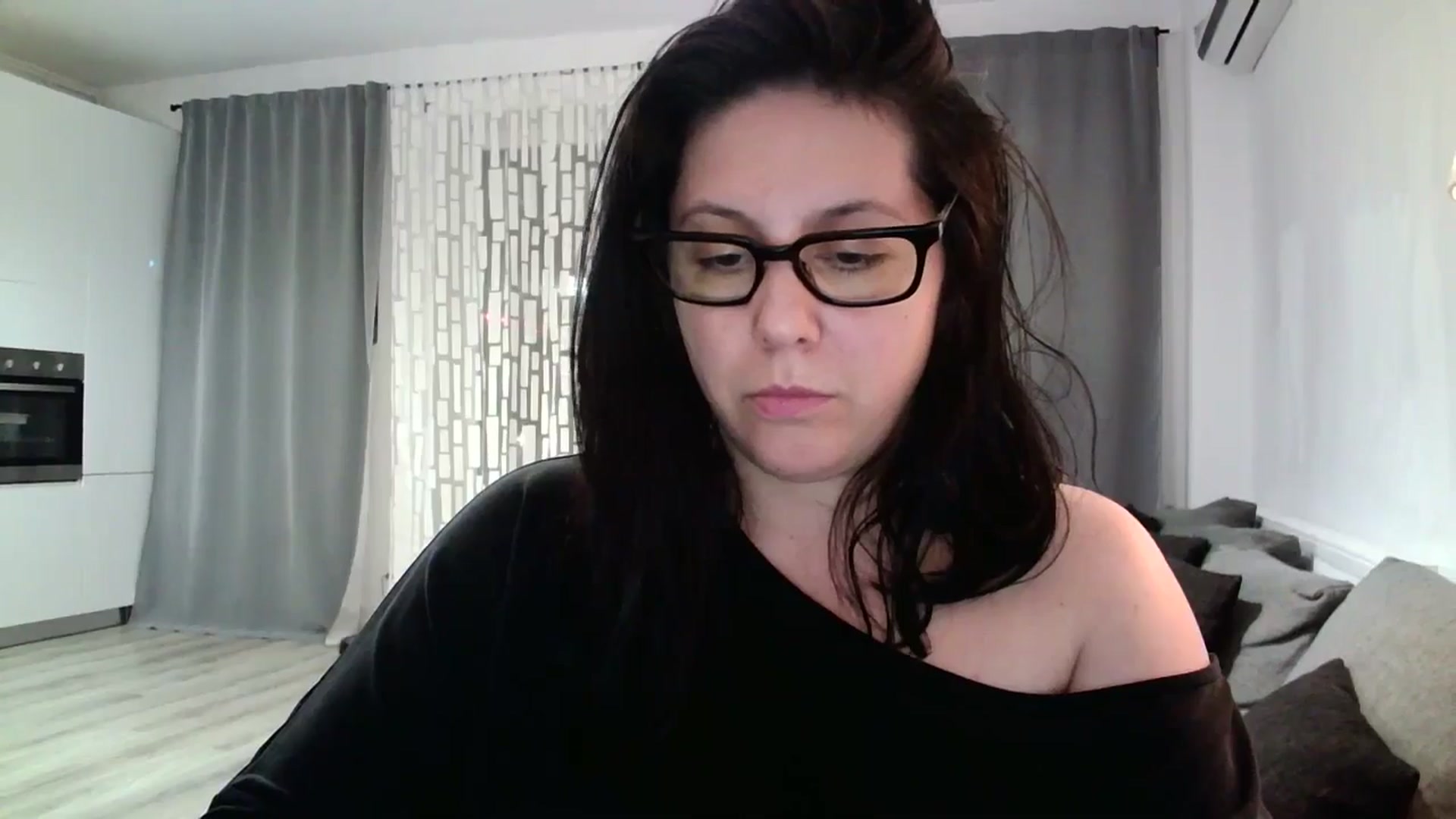 Gallery image thumbnail from SILKYWOMAN's myfreecams stream on, 04/24/2024, 20:31 image 7 of 20