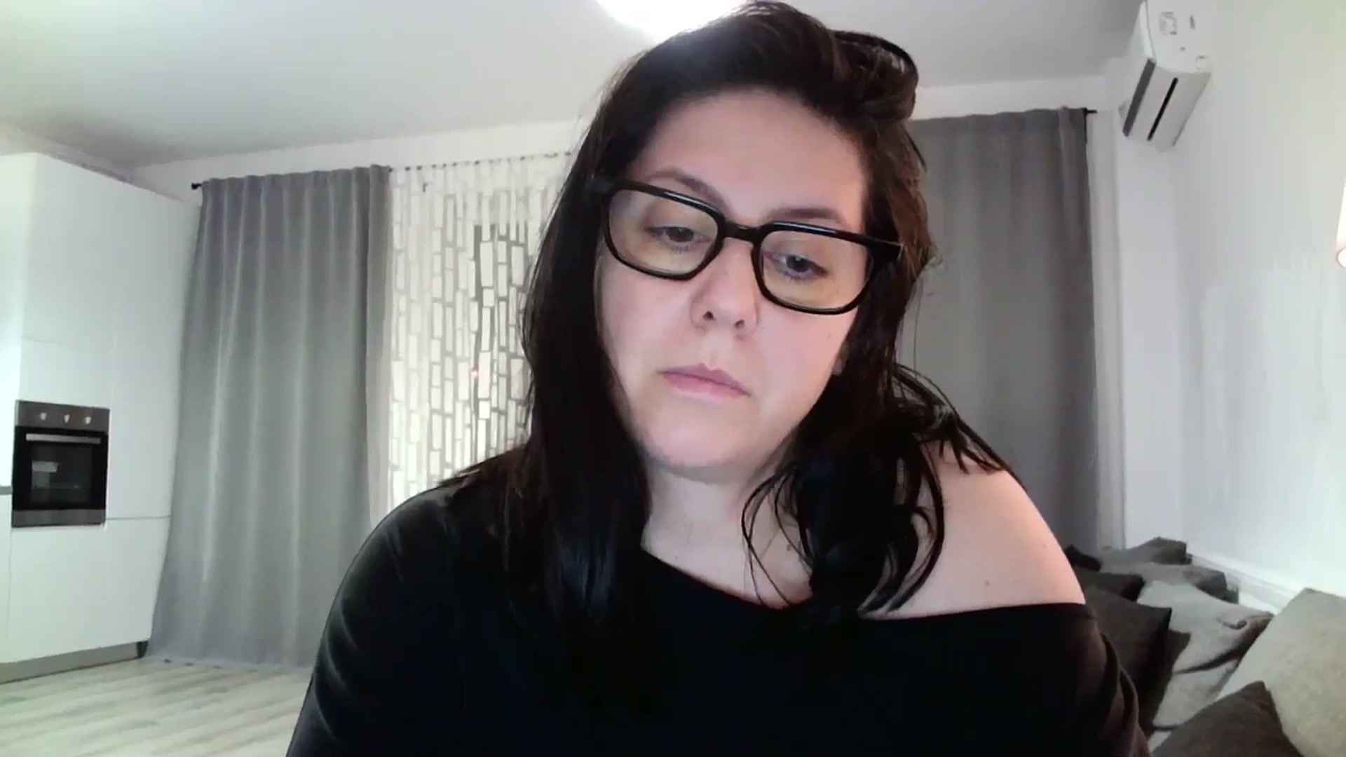 Gallery image thumbnail from SILKYWOMAN's myfreecams stream on, 04/24/2024, 20:31 image 20 of 20