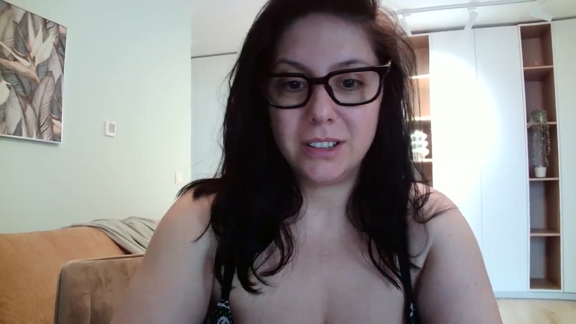 Gallery image thumbnail from SILKYWOMAN's myfreecams stream on, 04/26/2024, 12:02 image 11 of 20