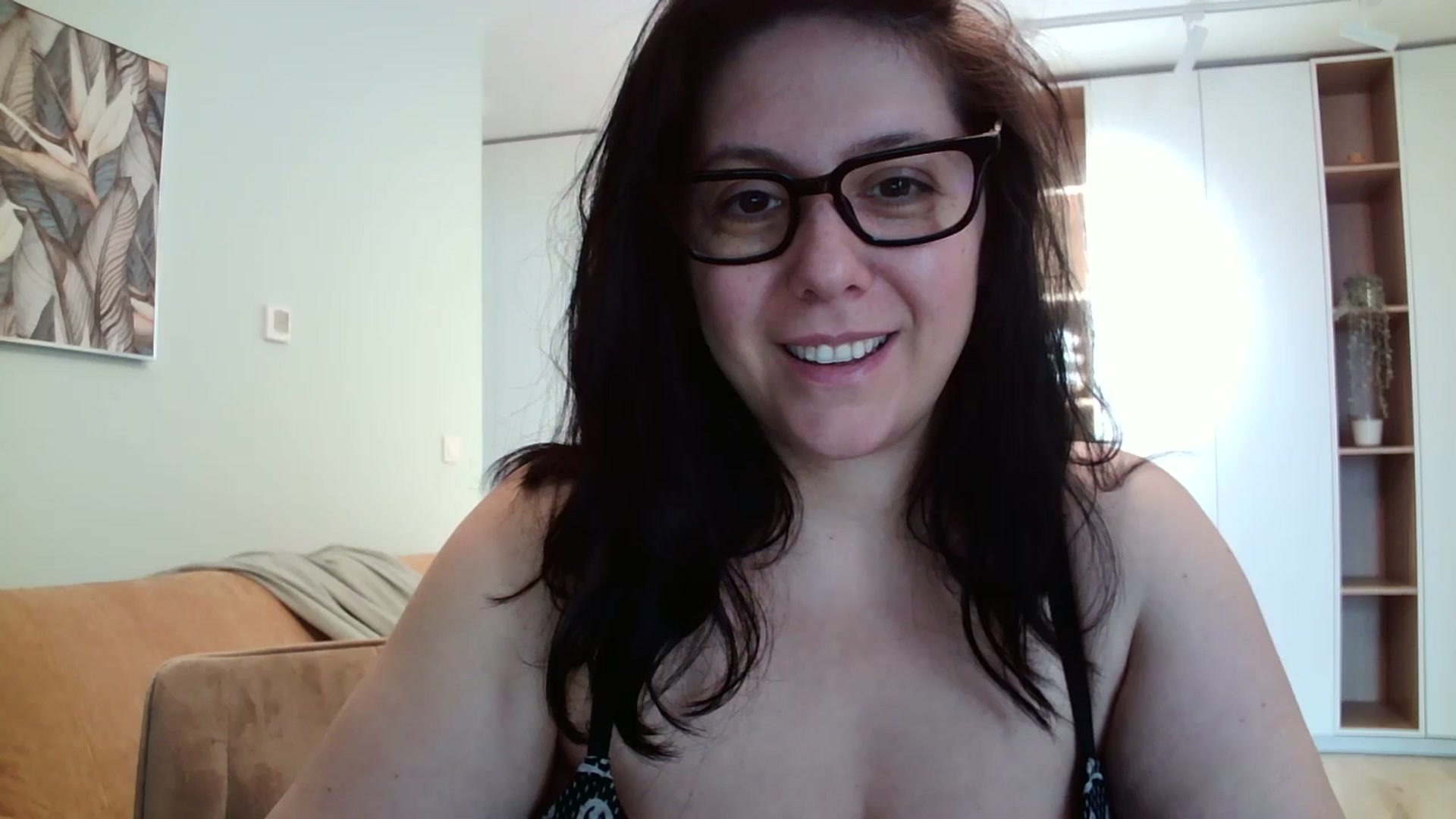 Gallery image thumbnail from SILKYWOMAN's myfreecams stream on, 04/26/2024, 12:02 image 10 of 20