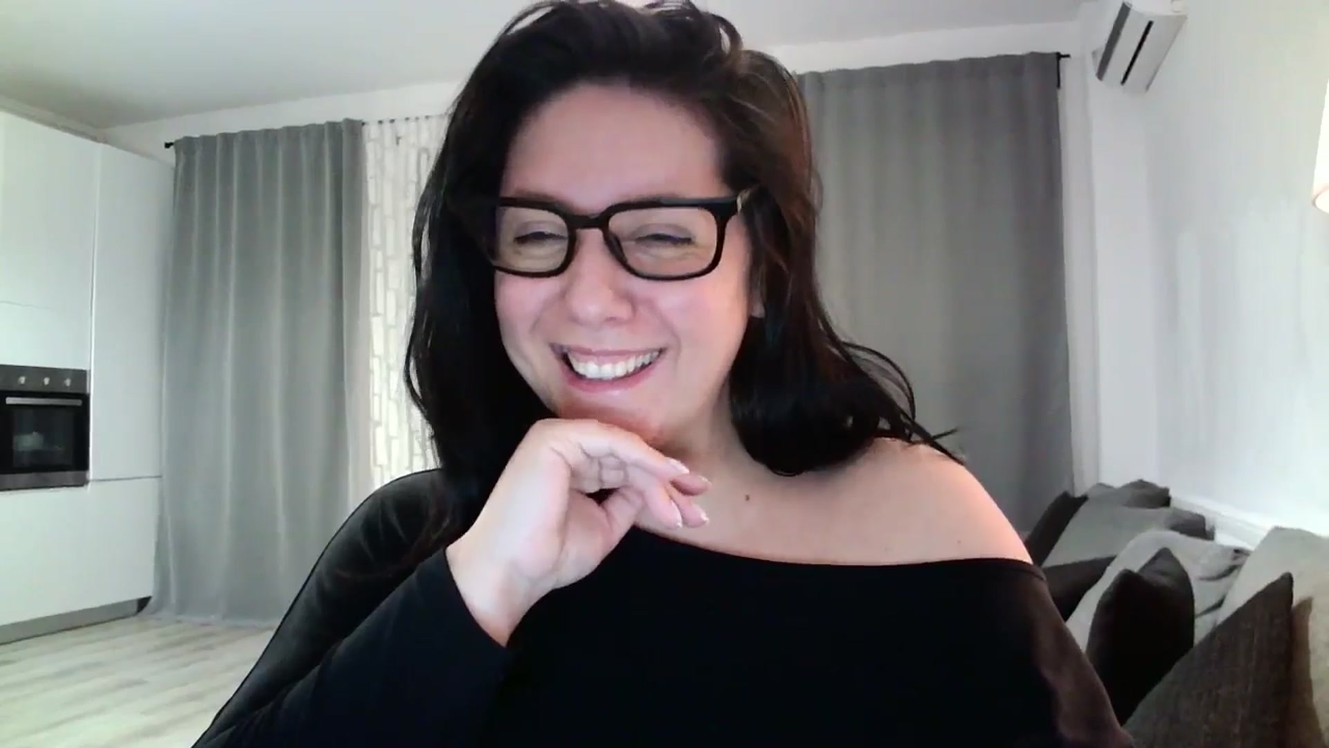 Gallery image thumbnail from SILKYWOMAN's myfreecams stream on, 04/28/2024, 21:09 image 17 of 20