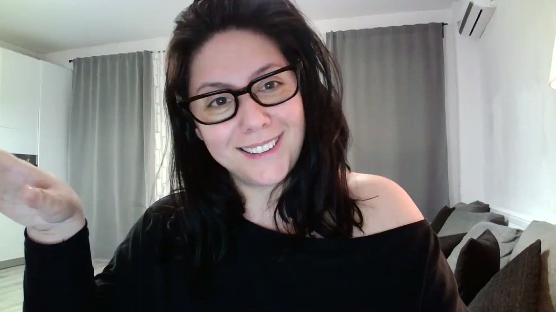 Gallery image thumbnail from SILKYWOMAN's myfreecams stream on, 04/28/2024, 21:09 image 16 of 20