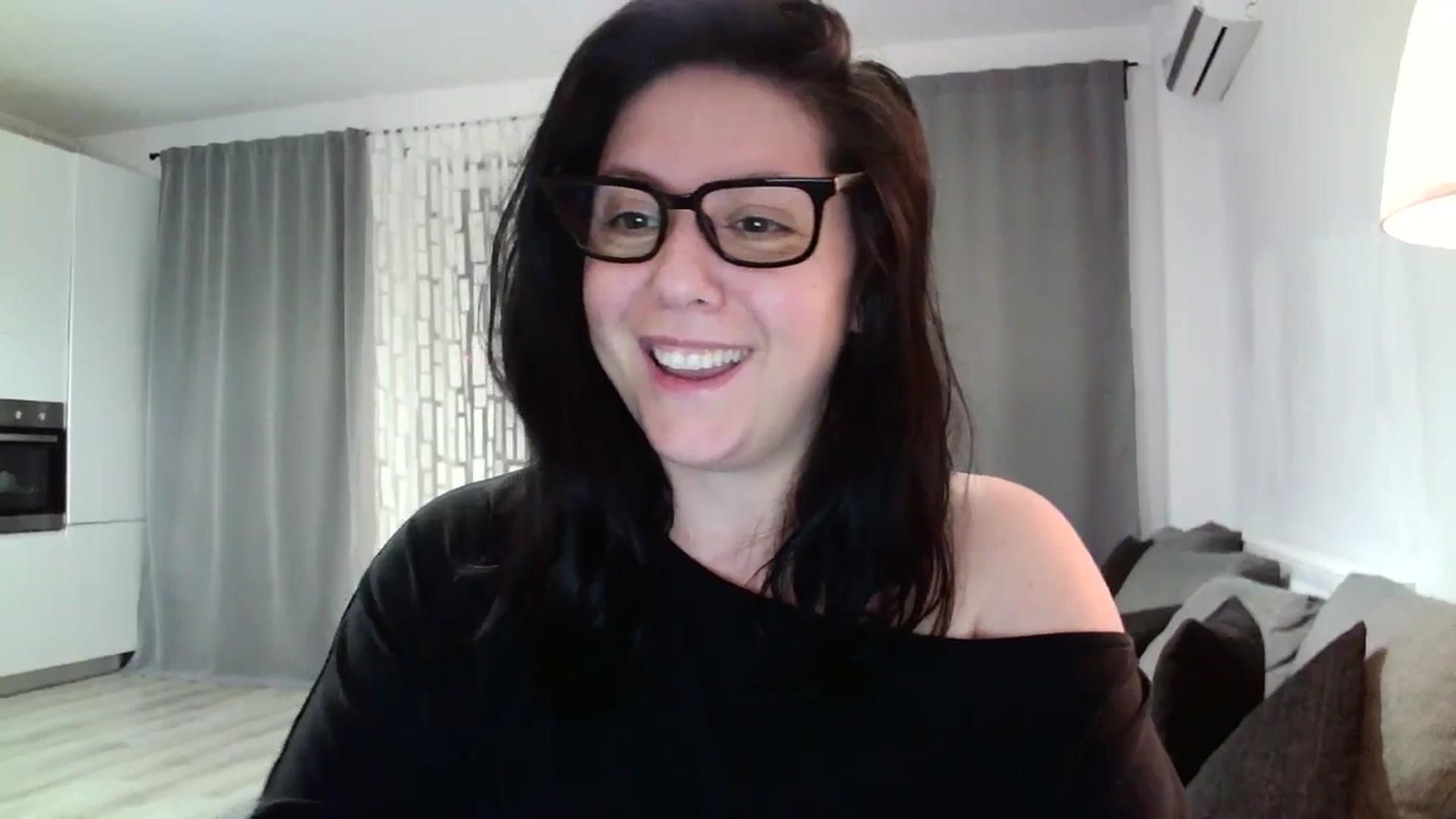 Gallery image thumbnail from SILKYWOMAN's myfreecams stream on, 04/28/2024, 21:09 image 15 of 20