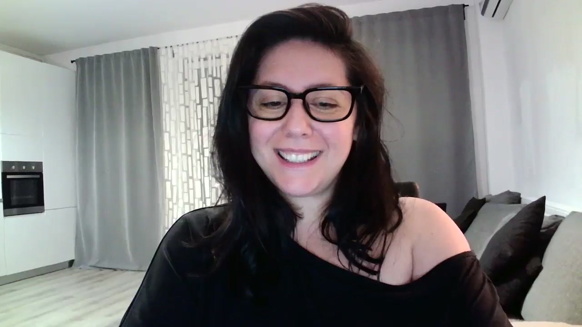 Gallery image thumbnail from SILKYWOMAN's myfreecams stream on, 04/29/2024, 19:16 image 9 of 20