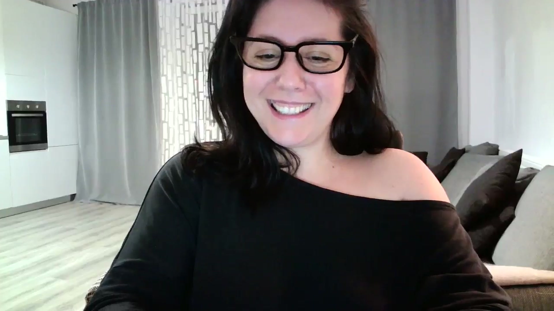 Gallery image thumbnail from SILKYWOMAN's myfreecams stream on, 04/29/2024, 19:16 image 12 of 20