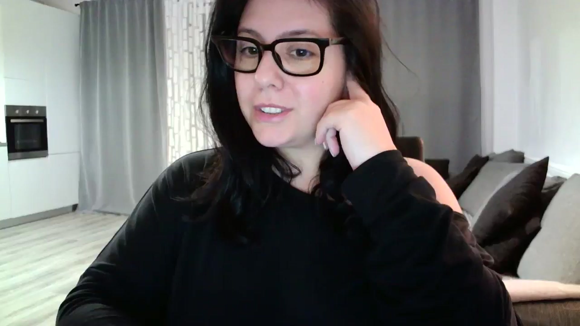 Gallery image thumbnail from SILKYWOMAN's myfreecams stream on, 04/29/2024, 19:16 image 10 of 20