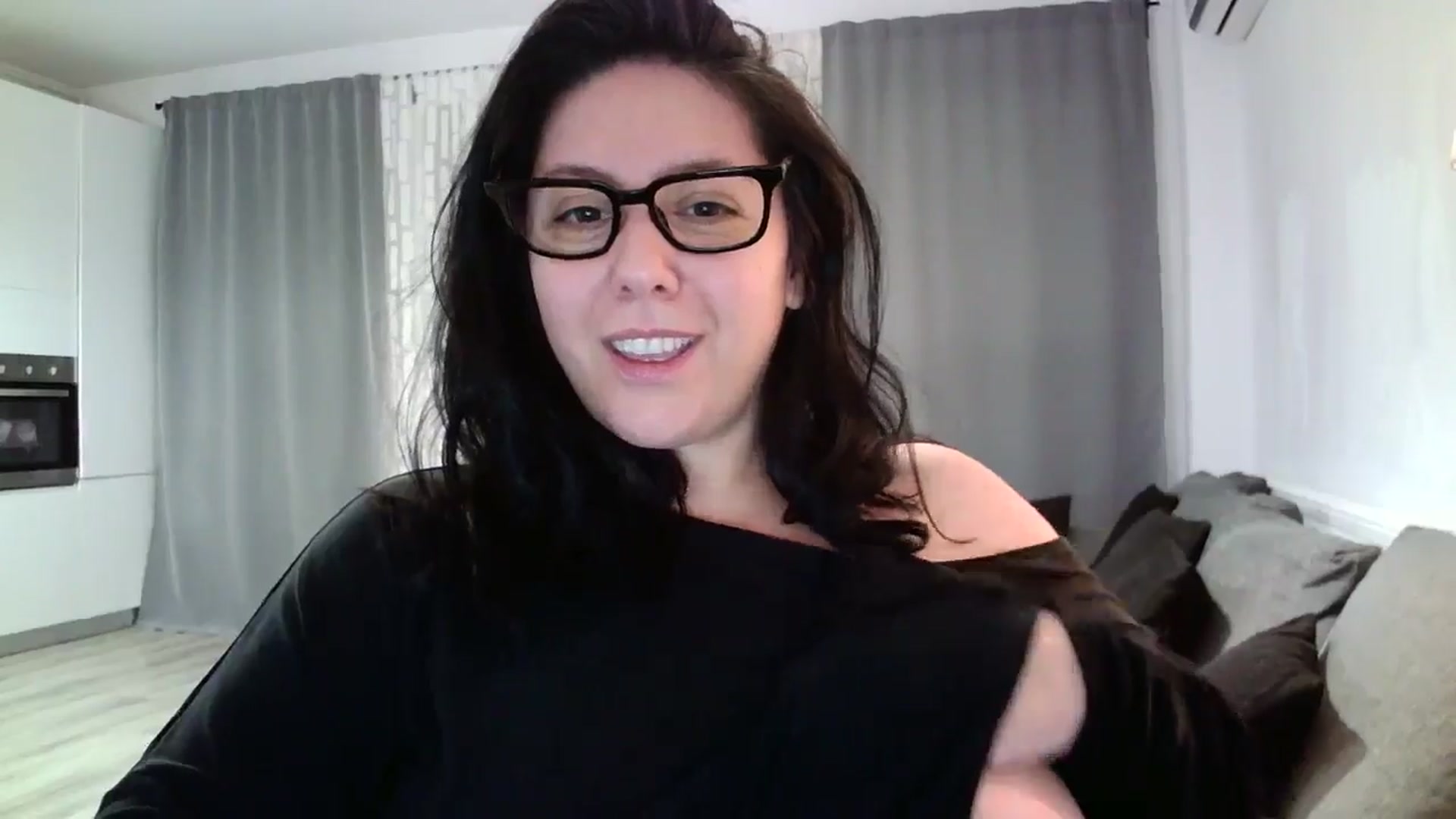 Gallery image thumbnail from SILKYWOMAN's myfreecams stream on, 05/03/2024, 18:18 image 19 of 20