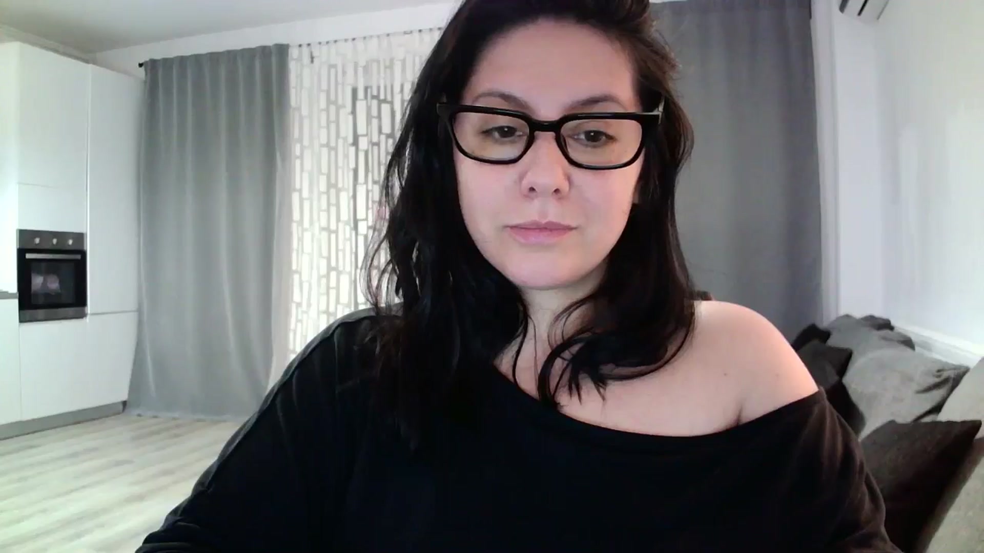 Gallery image thumbnail from SILKYWOMAN's myfreecams stream on, 05/03/2024, 20:14 image 4 of 20