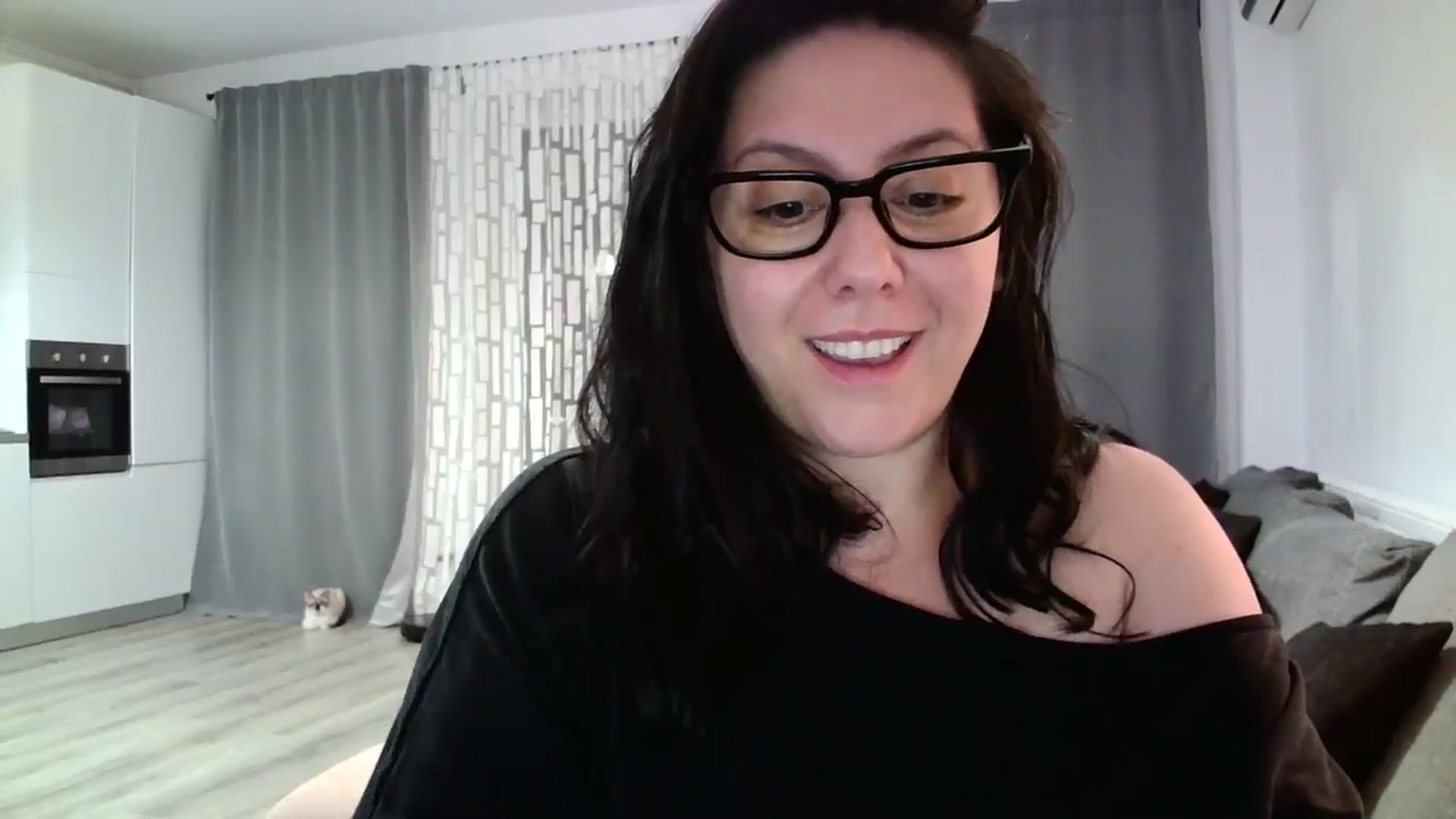 Gallery image thumbnail from SILKYWOMAN's myfreecams stream on, 05/03/2024, 20:14 image 8 of 20