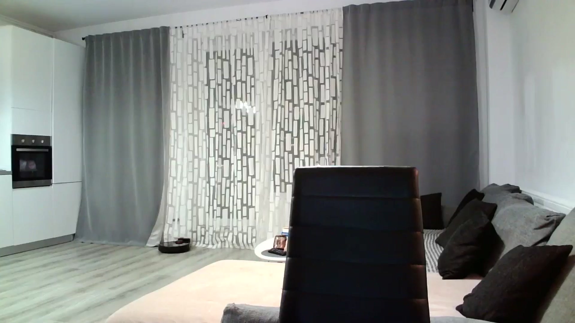 Gallery image thumbnail from SILKYWOMAN's myfreecams stream on, 05/03/2024, 20:14 image 9 of 20