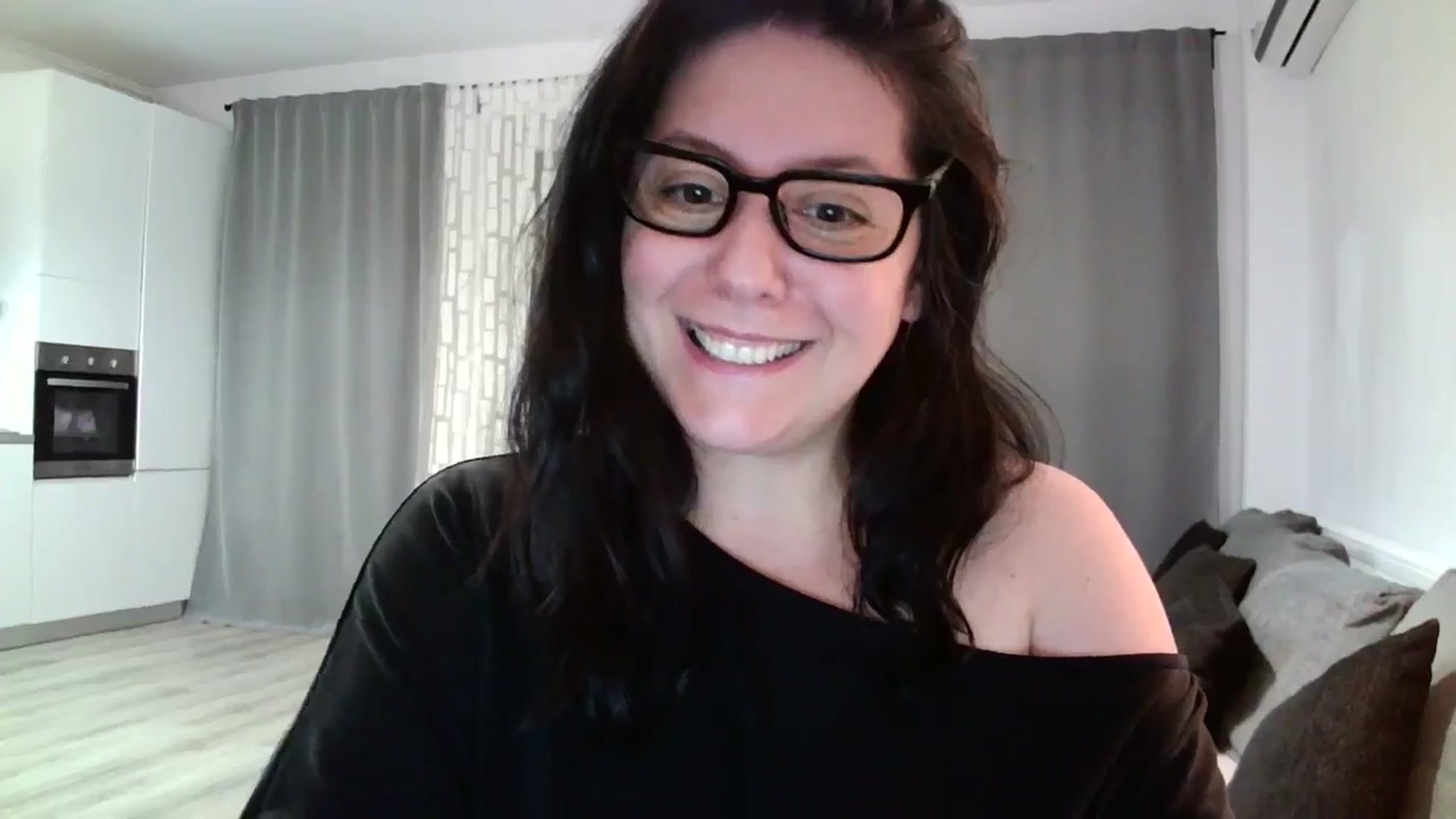 Gallery image thumbnail from SILKYWOMAN's myfreecams stream on, 05/03/2024, 20:14 image 16 of 20
