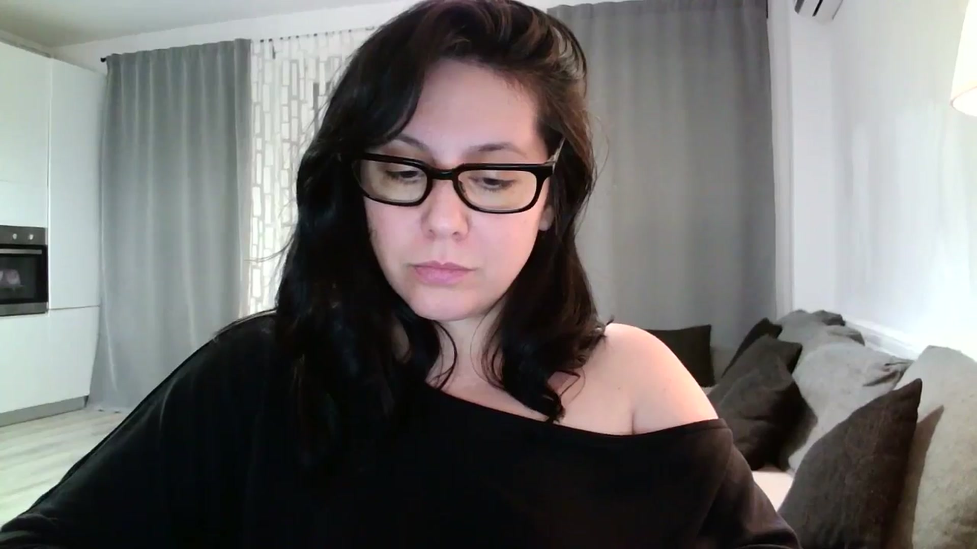 Gallery image thumbnail from SILKYWOMAN's myfreecams stream on, 05/03/2024, 20:45 image 18 of 20