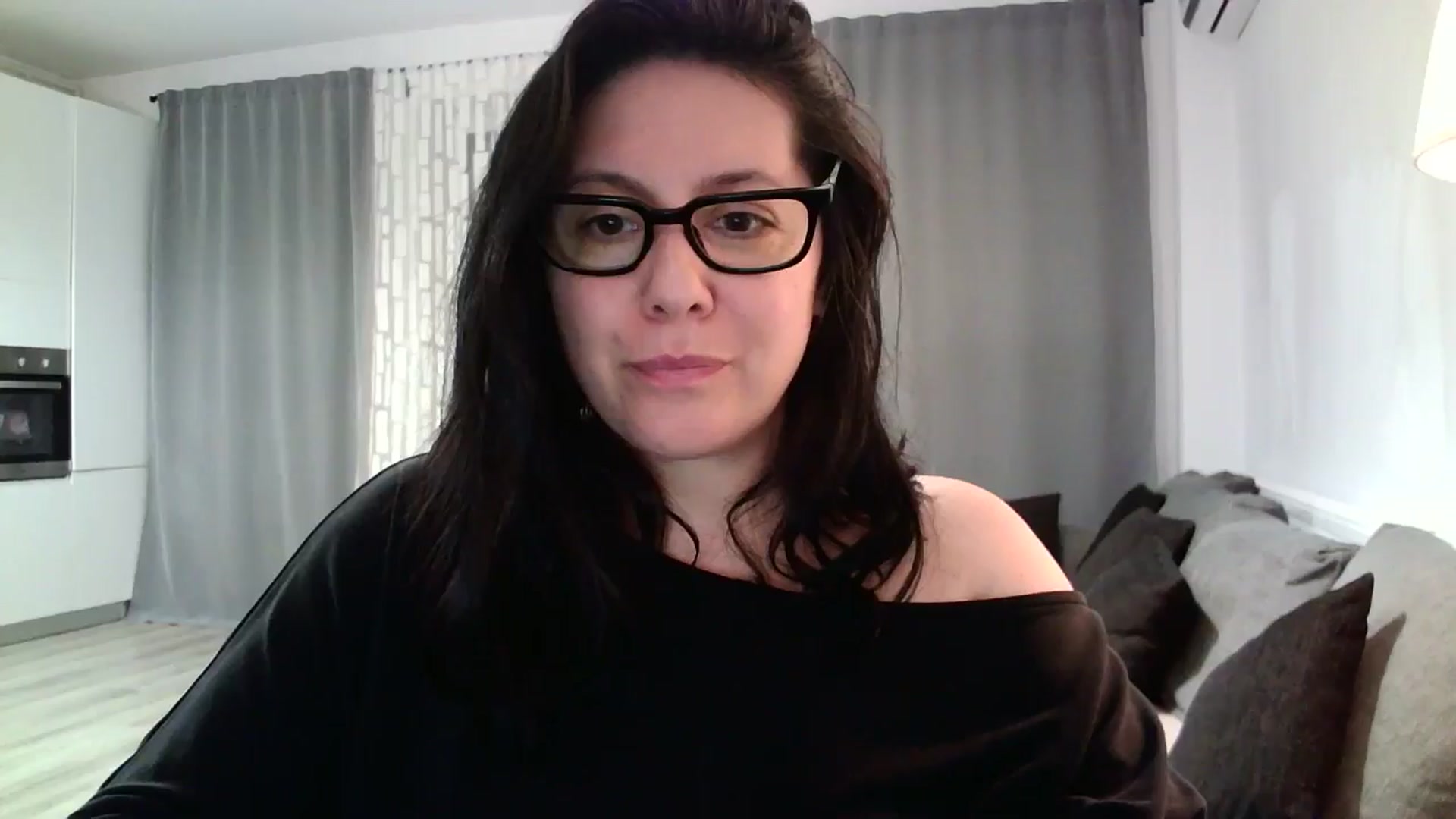 Gallery image thumbnail from SILKYWOMAN's myfreecams stream on, 05/03/2024, 20:45 image 4 of 20