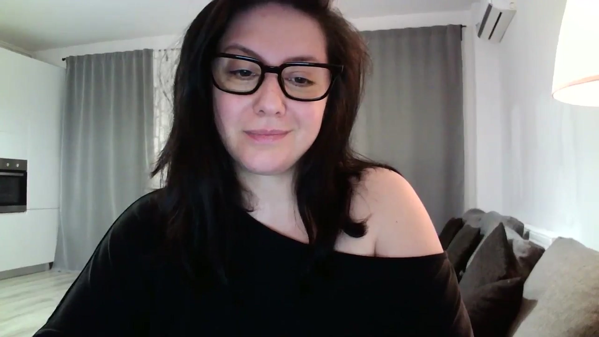 Gallery image thumbnail from SILKYWOMAN's myfreecams stream on, 05/04/2024, 19:13 image 18 of 20